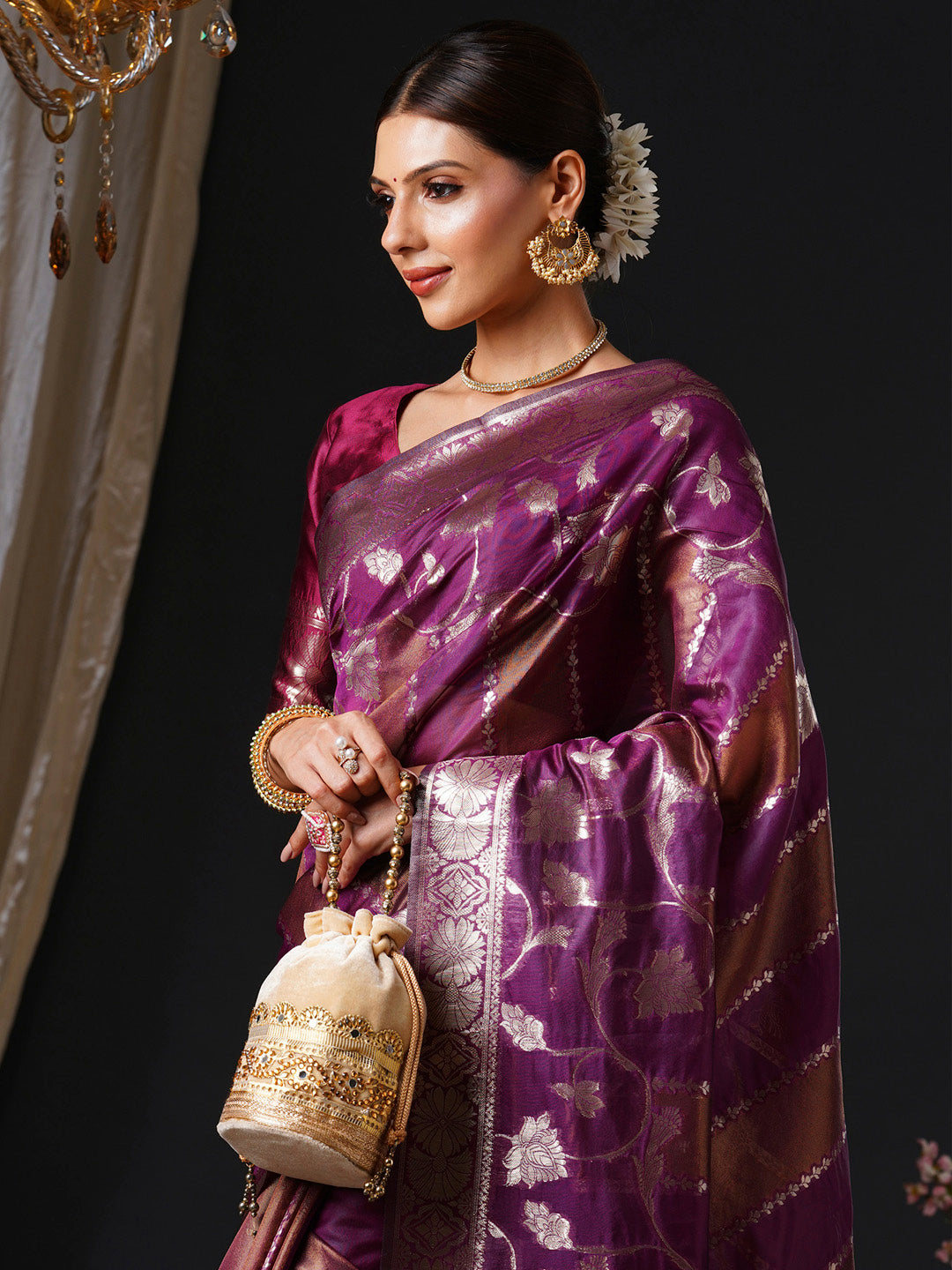 Women's Organza Pink Woven Design Designer Saree With Blouse Piece