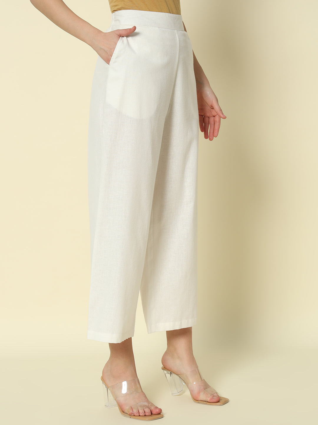 Dhiyona FL Women's Off White Cotton Solid Palazzo