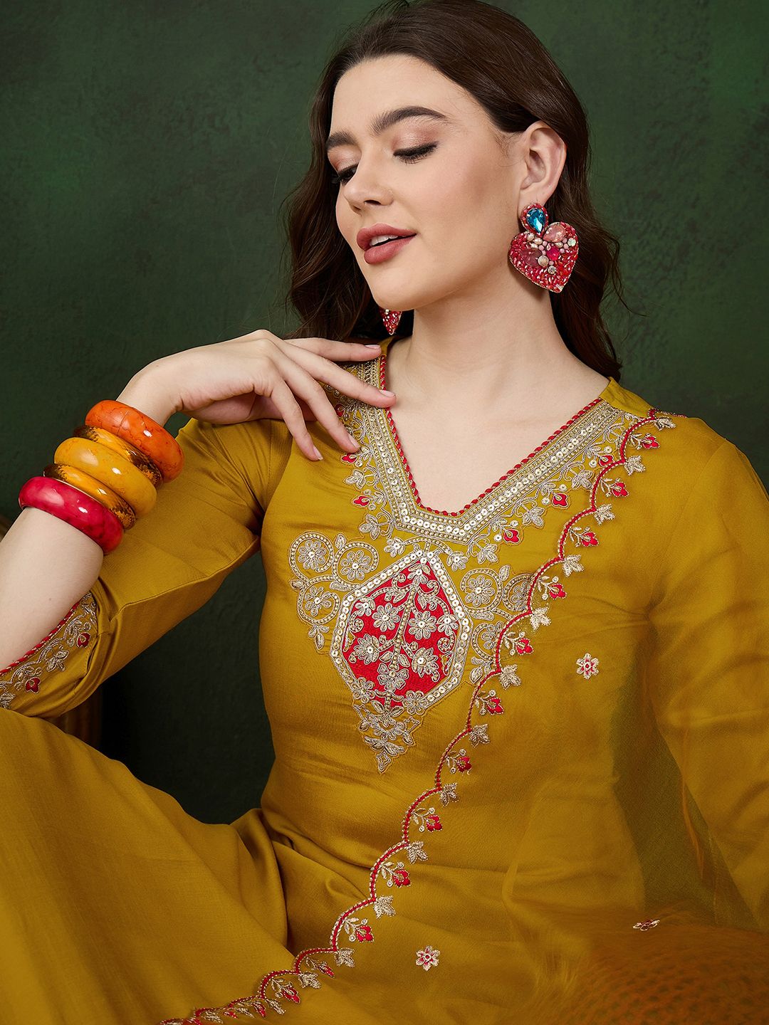 Dhiyona SN Women's Yellow Floral Embroidered Regular Sequinned Kurta With Trouser With Dupatta