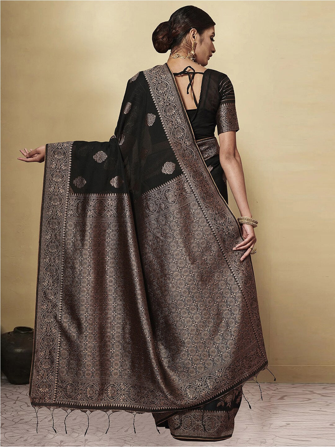 Dhiyona GR Women's GJ Black Berry Grease Black Zari Woven Design Cotton Blend Saree