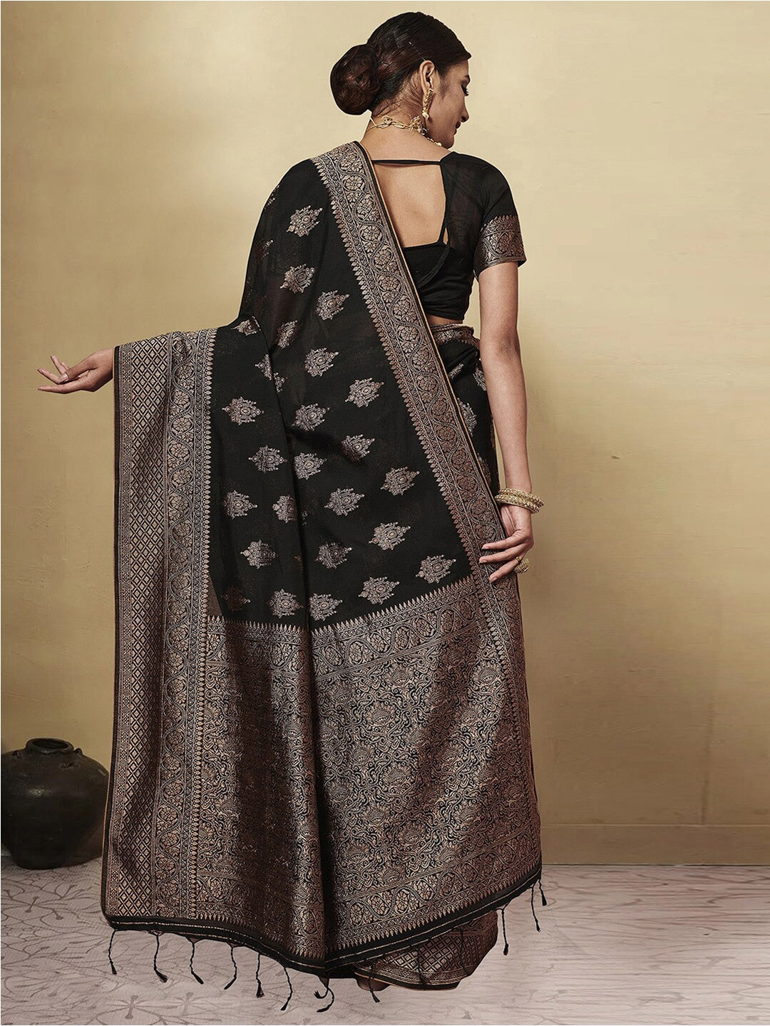 Dhiyona GR Women's GJ Black Berry Metal Black Zari Woven Design Cotton Blend Saree