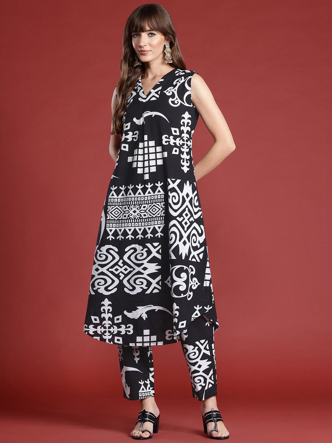 Dhiyona IE Ethnic Motifs Printed Pleated Pure Cotton Kurta with Trousers