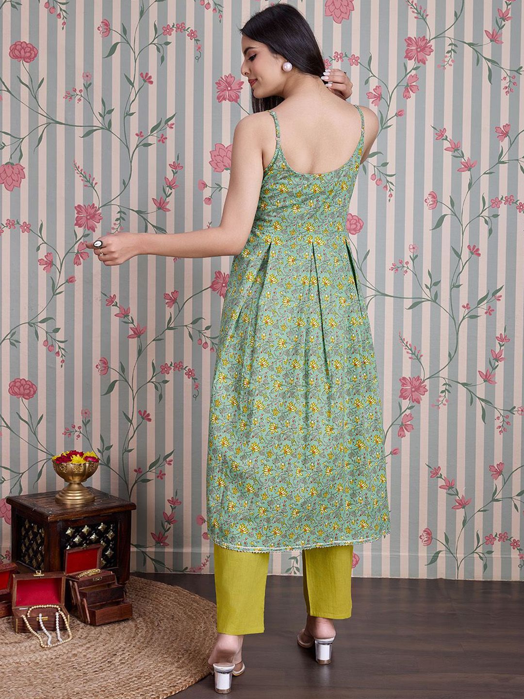 Dhiyona OD Floral Printed Shoulder Straps Pure Cotton Anarkali Kurta