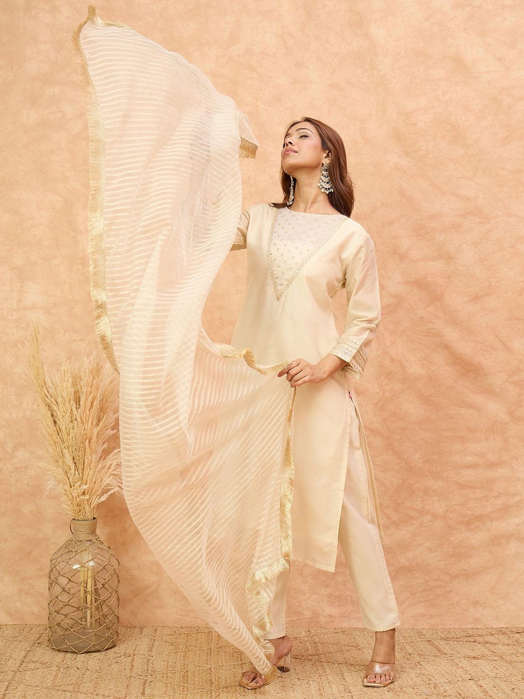 Dhiyona VA Women's Self Design Kurta with Pyjama & Dupatta