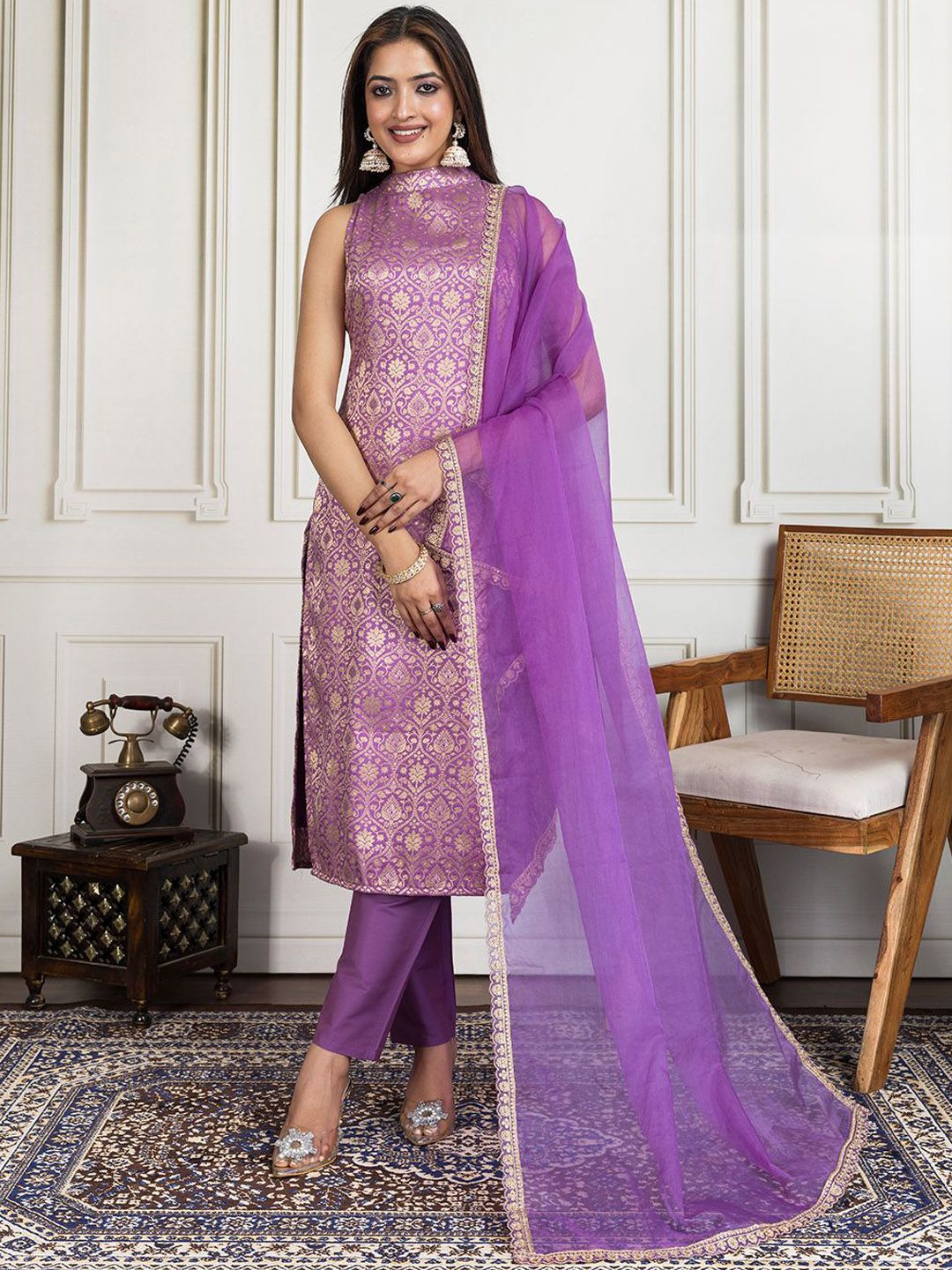 Dhiyona PD Women Ethnic Motifs Zari Woven Design Straight Kurta & Trousers With Dupatta