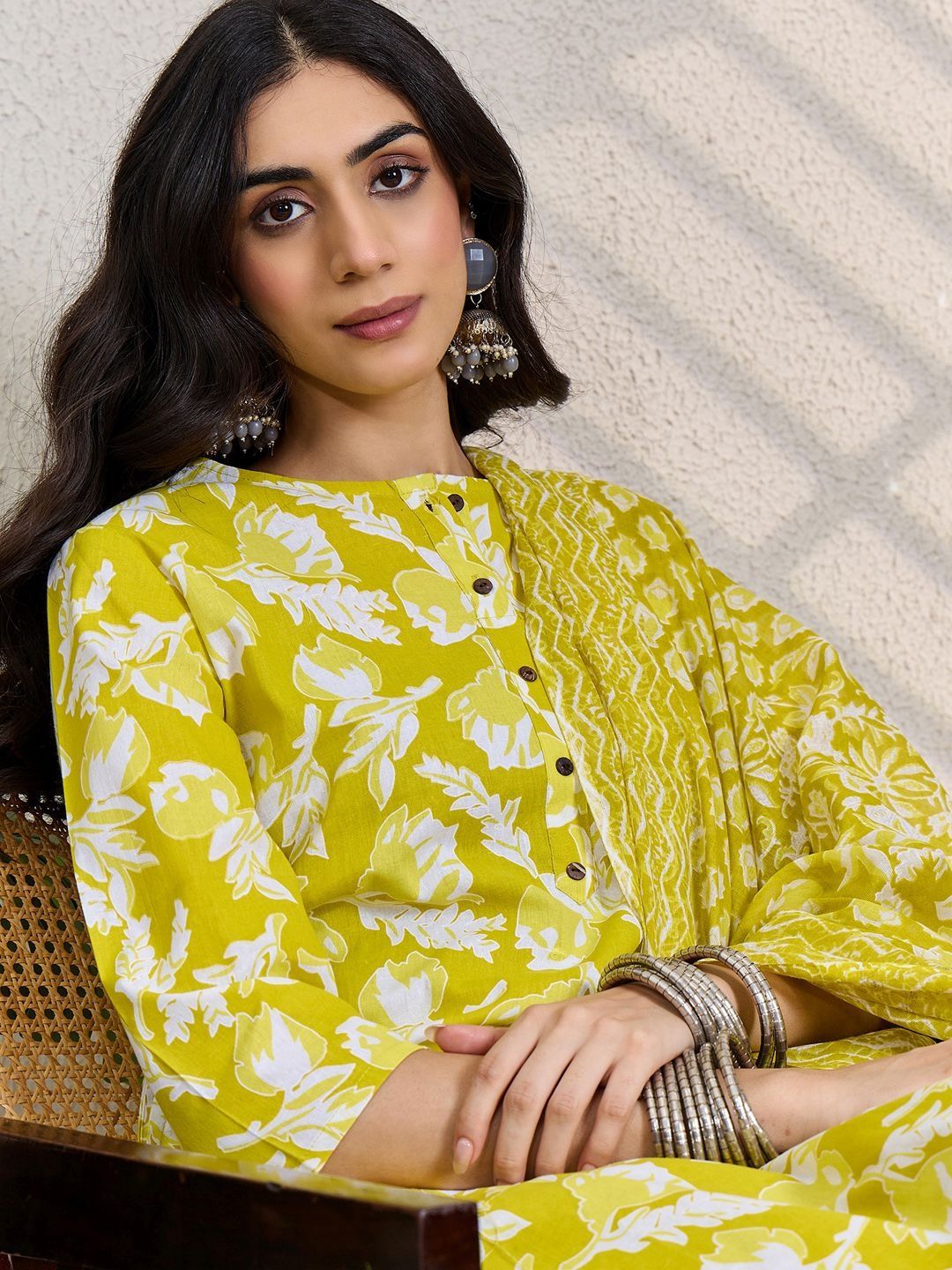 Women Floral Printed Regular Pure Cotton Kurta with Trousers & With Dupatta