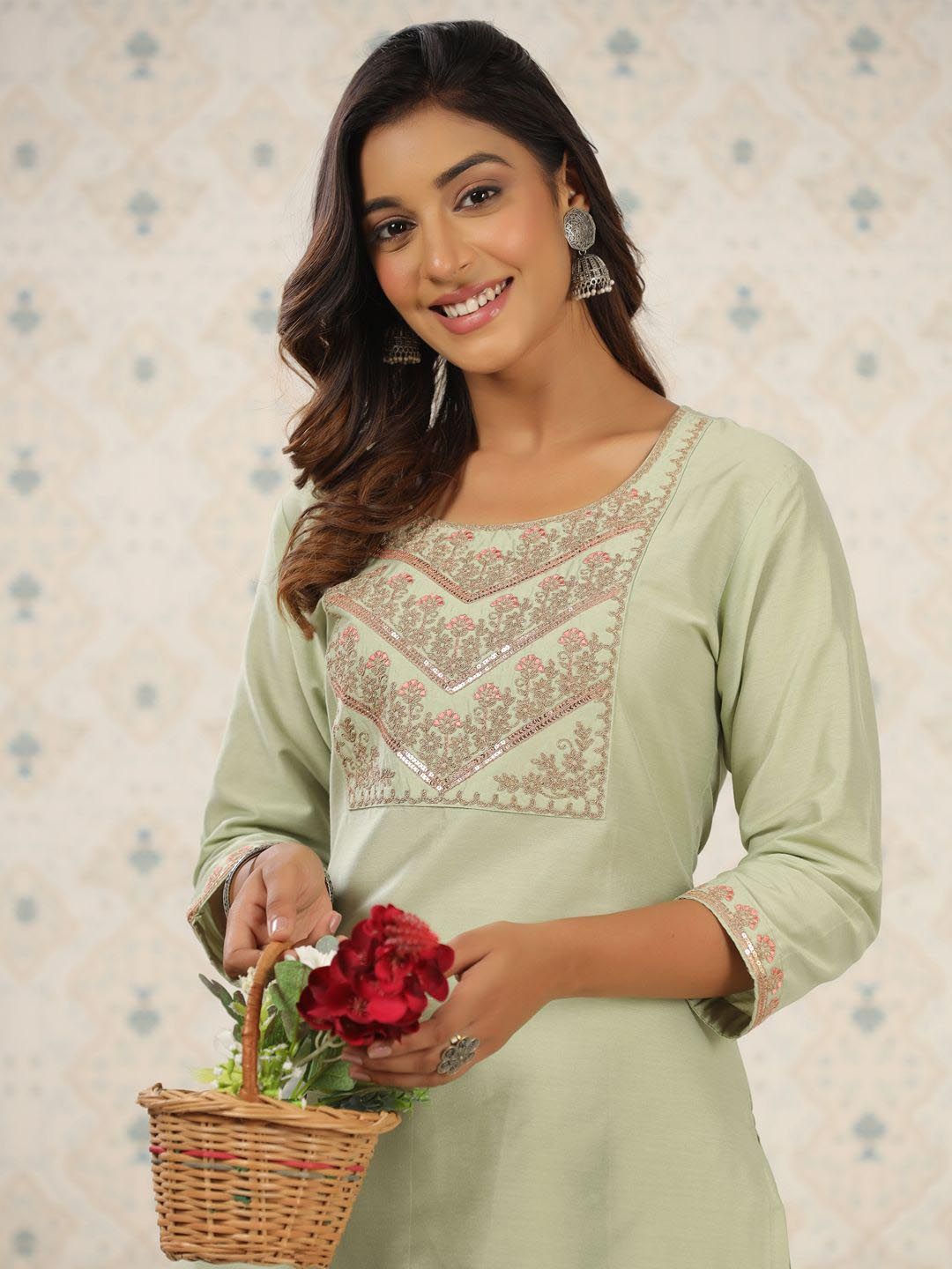 Dhiyona OD Women Floral Embroidered Flared Sleeves Mirror Work Kurta