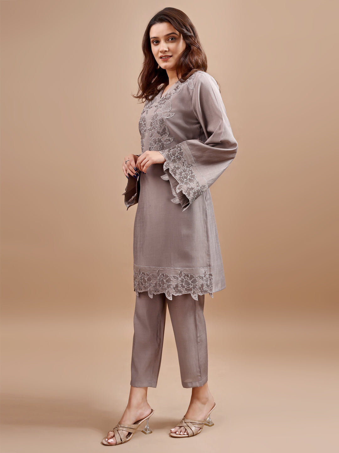 Dhiyona TI Women's Grey Silk Blend Tonal Sequins Embroidered Kurta with Pant