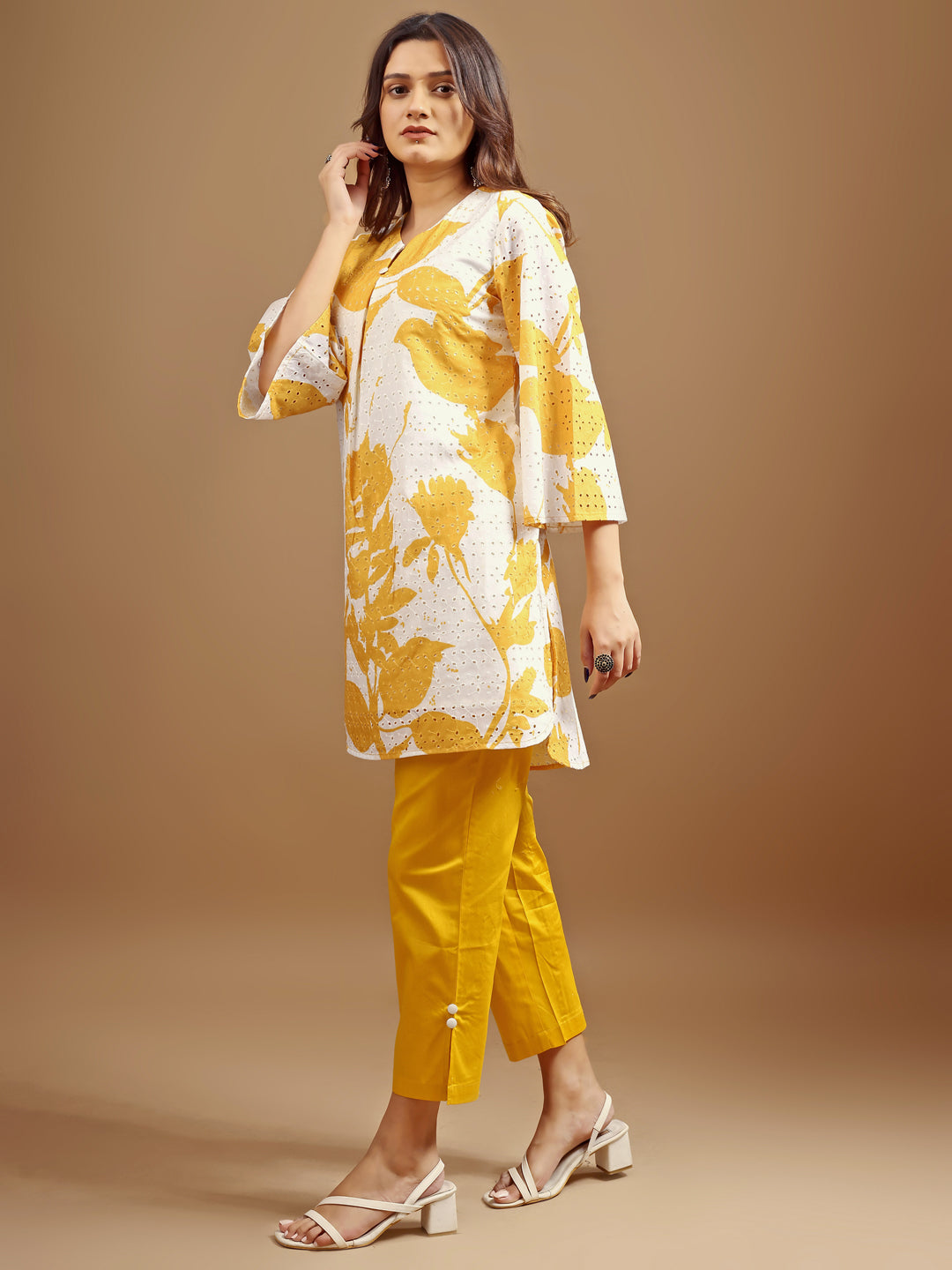 Dhiyona TI Women's Yellow and White Hakoba Printed Kurta with Pant