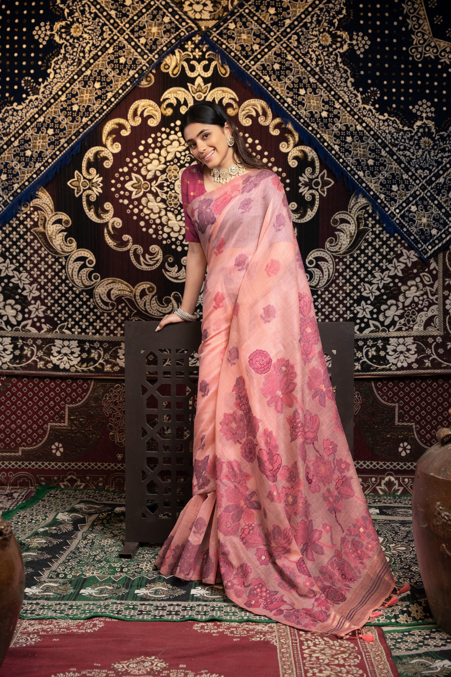 Dhiyona GR Women's Devanshi Pink Soft Cotton Jamdani Saree