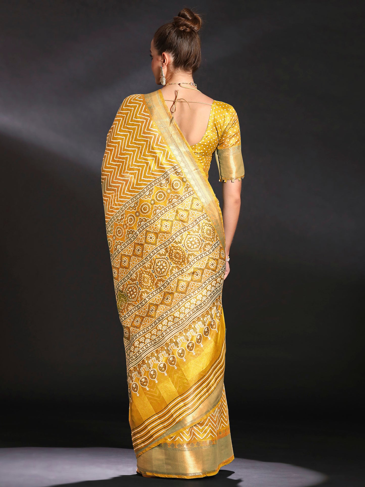 Women's Art Silk Mustard Printed Designer Saree With Blouse Piece