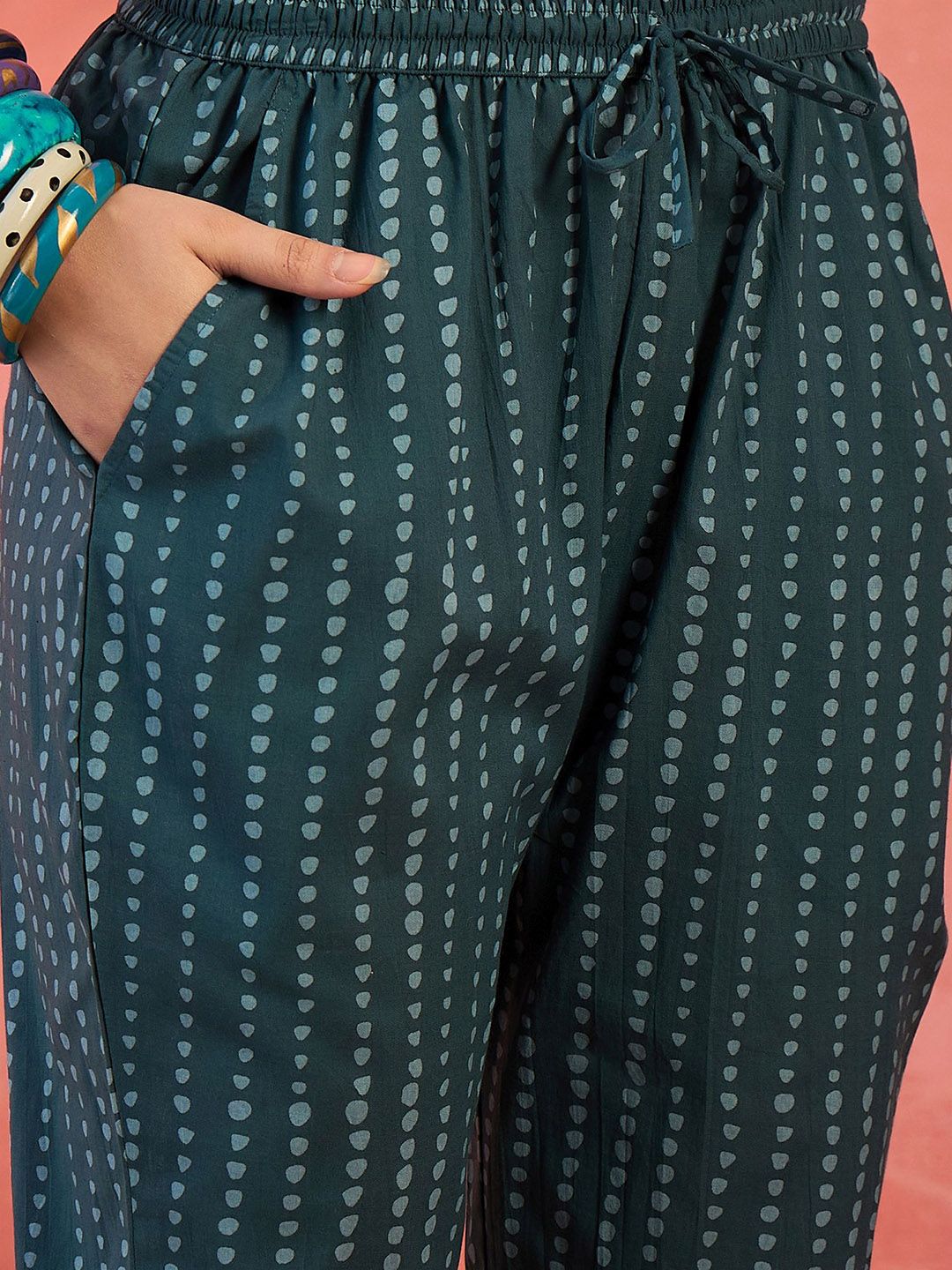 Dhiyona SN Women's Floral Printed Straight Kurta & Trousers With Dupatta