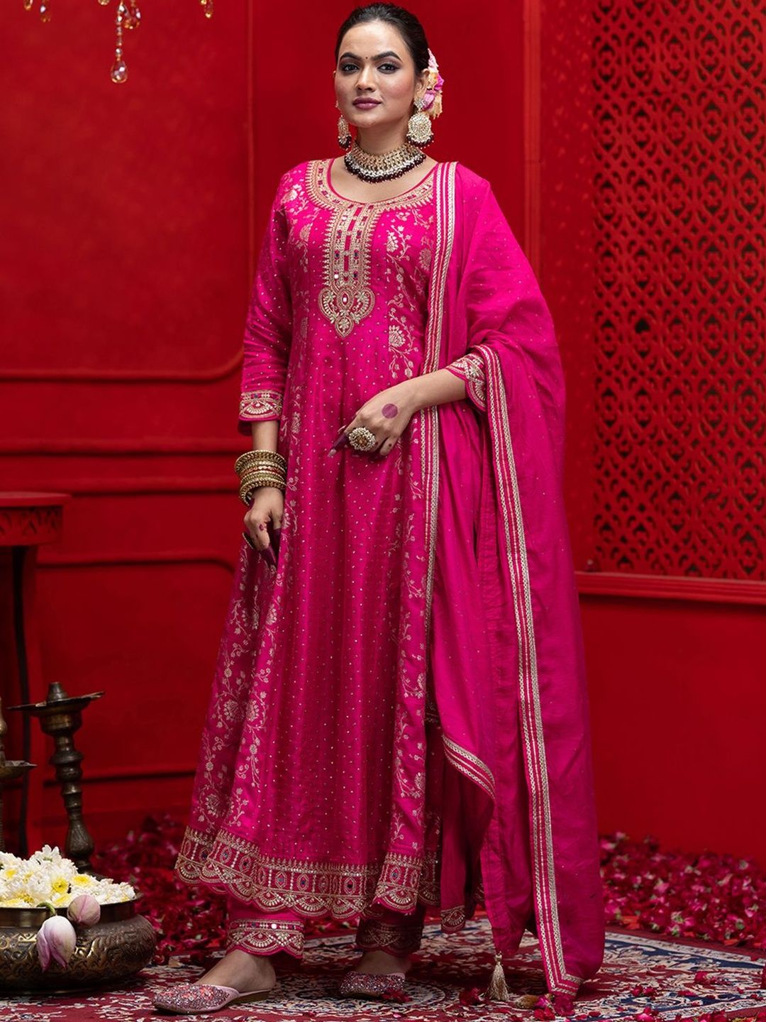 Dhiyona CH Women Ethnic Motifs Embroidered Panelled Thread Work Kurta with Trousers & With Dupatta