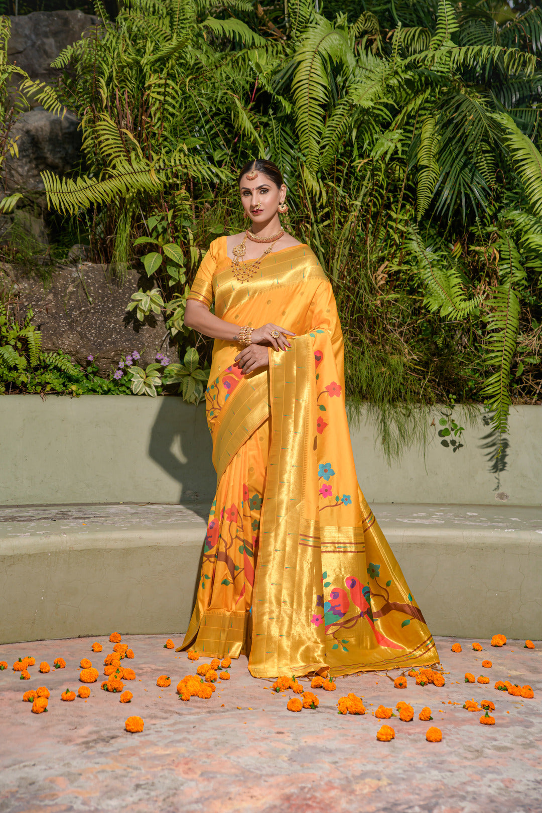 Dhiyona GR Women's Muniya Mango Yellow Zari Paithani Silk Saree