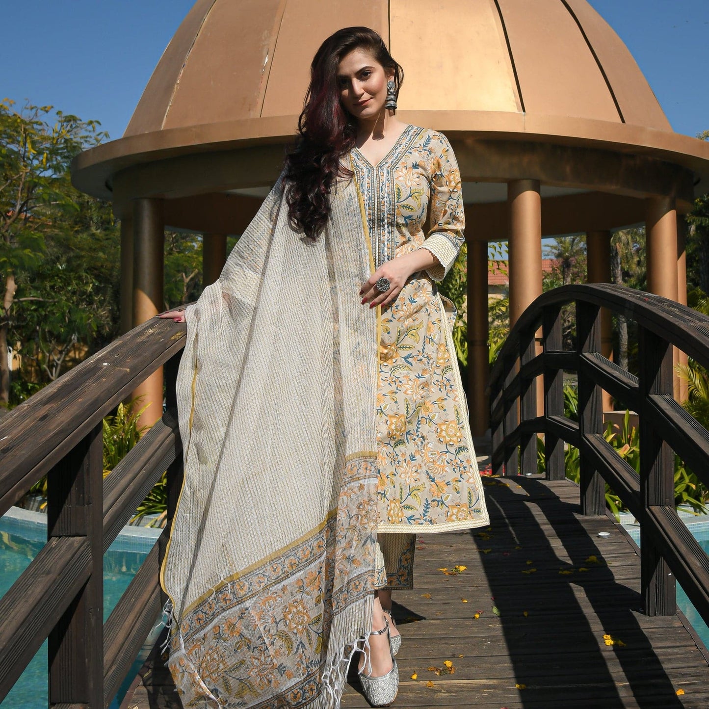 Women Yellow Printed Viscose Rayon Kurta, Pant And Dupatta Set