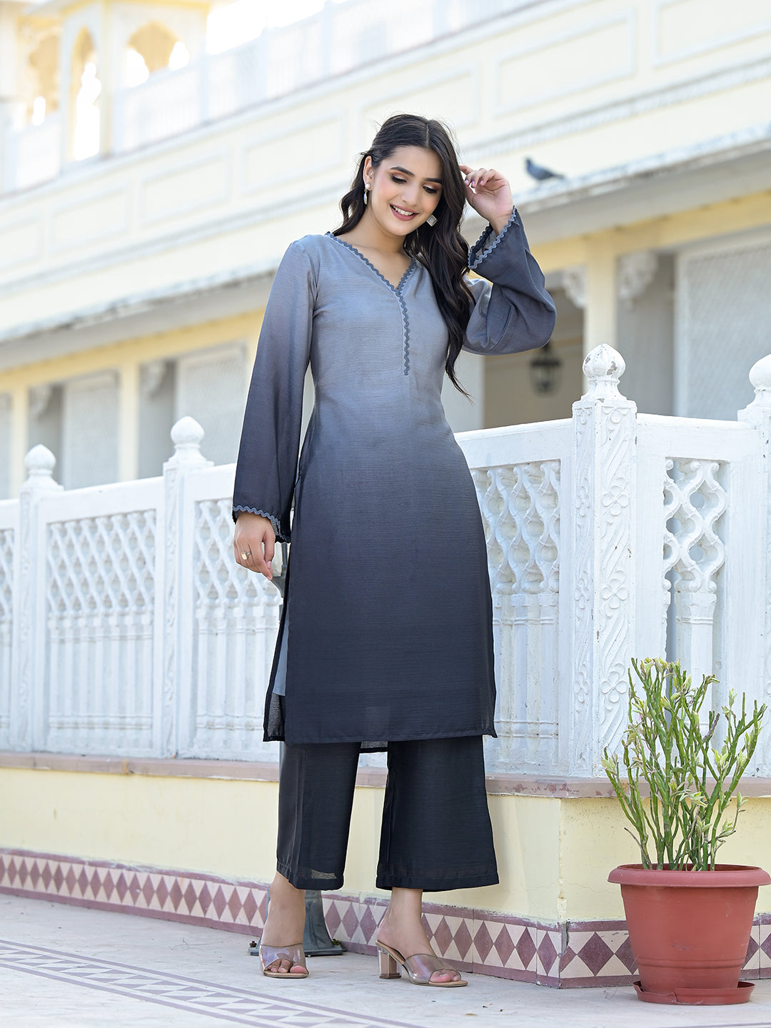 Dhiyona VR Women's Ombre Grey A-Line Kurta Set