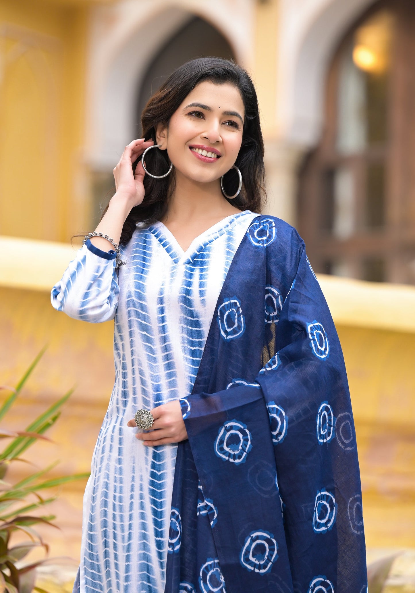 Women Dark Blue Printed Viscose Rayon Kurta And Pant Set