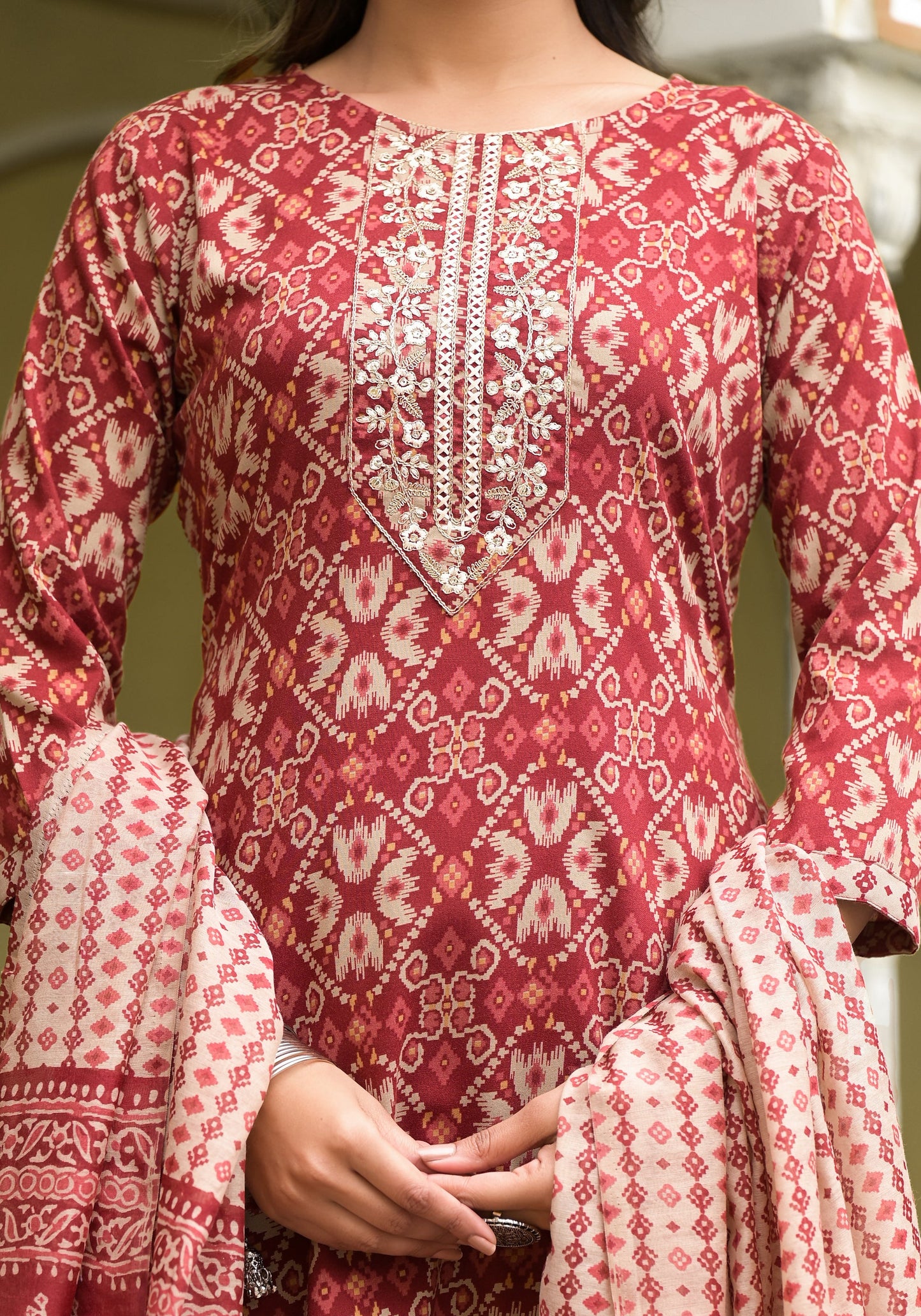 Women Red, Beige Checkered Viscose Rayon Kurta, Pant And Dupatta Set