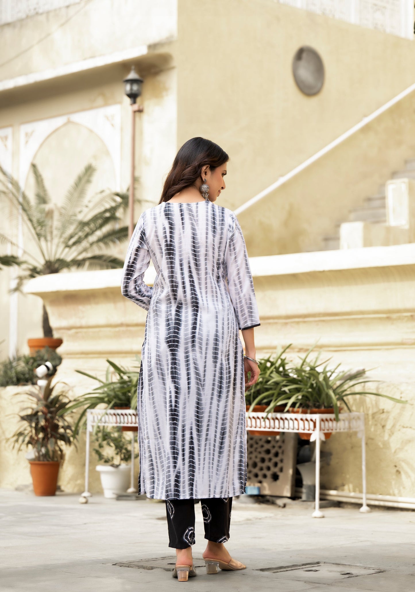 Women Black, White Printed Viscose Rayon Kurta, Pant And Dupatta Set