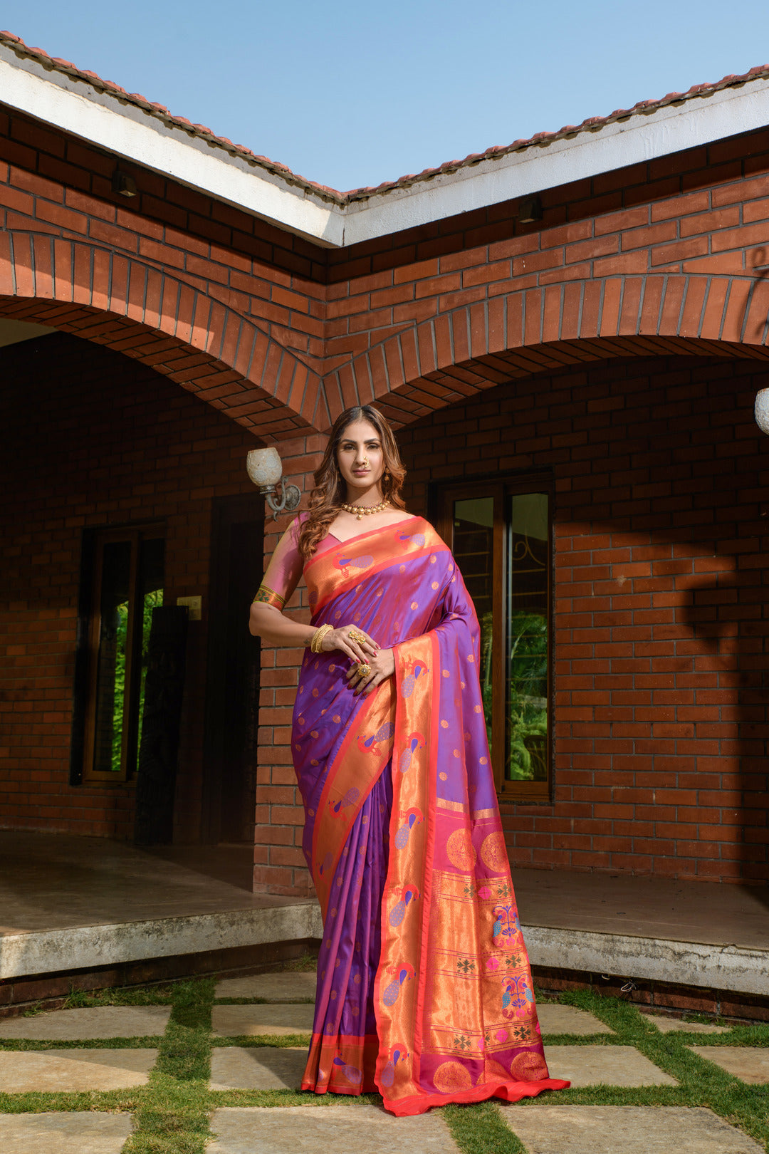 Dhiyona GR Women's Priyanka Purple Zari Paithani Silk Saree