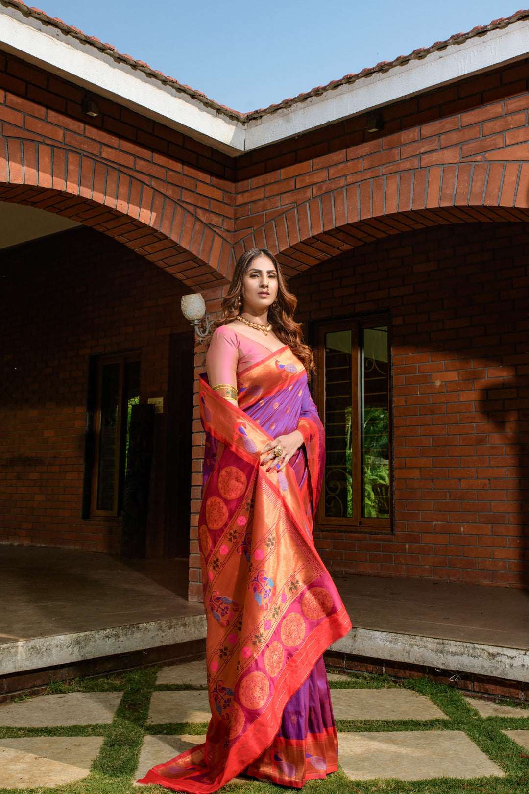Dhiyona GR Women's Priyanka Purple Zari Paithani Silk Saree