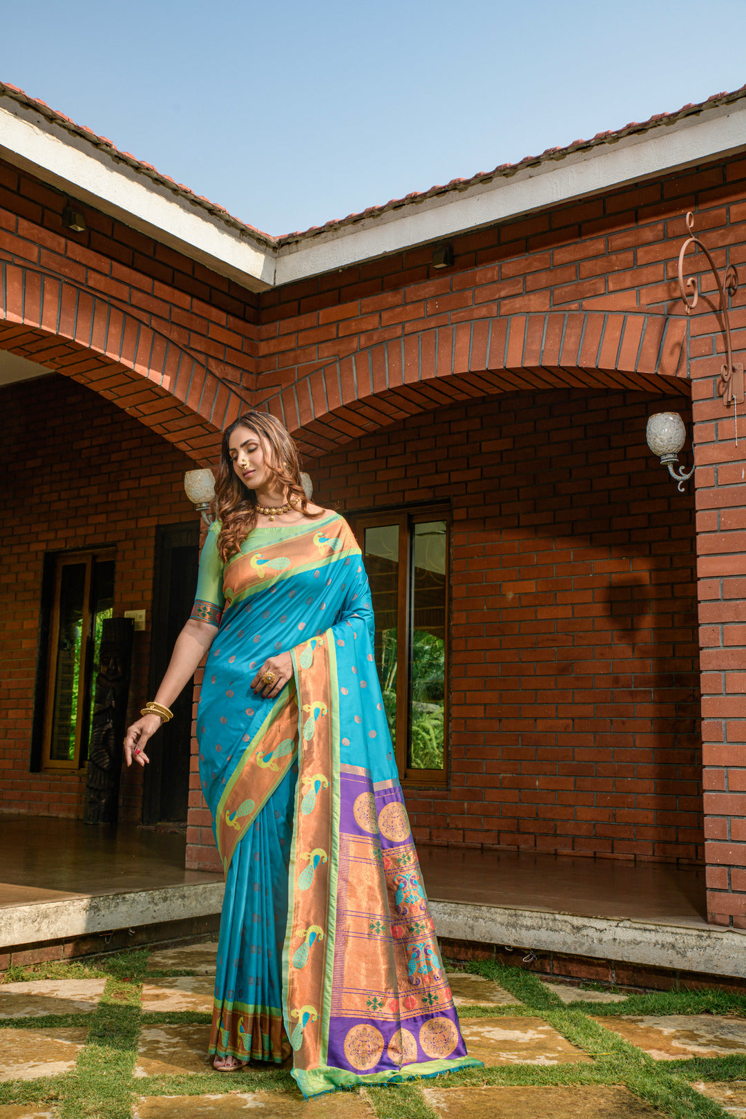 Dhiyona GR Women's Priyanka Cyan Blue Zari Paithani Silk Saree