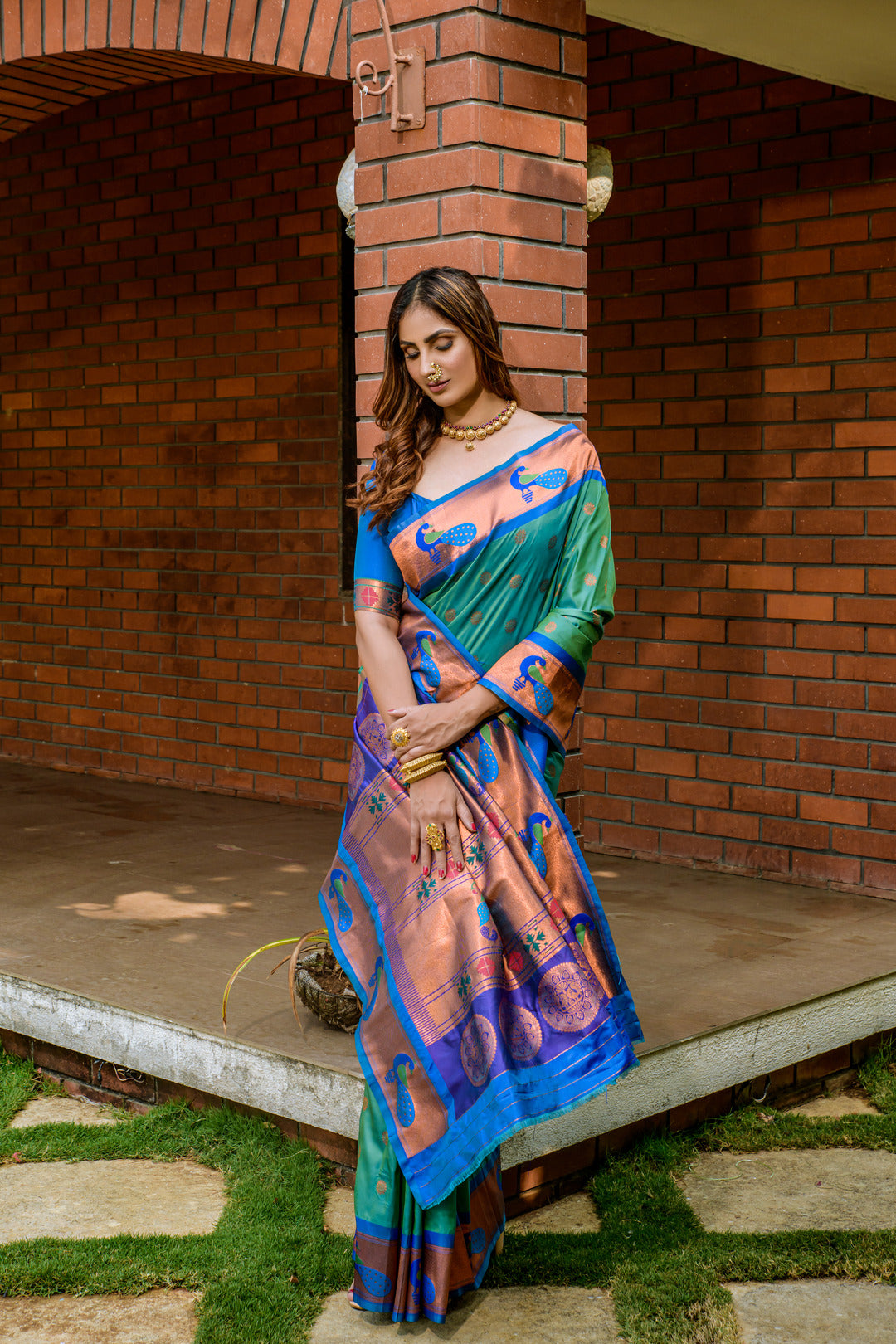 Dhiyona GR Women's Priyanka Green Zari Paithani Silk Saree