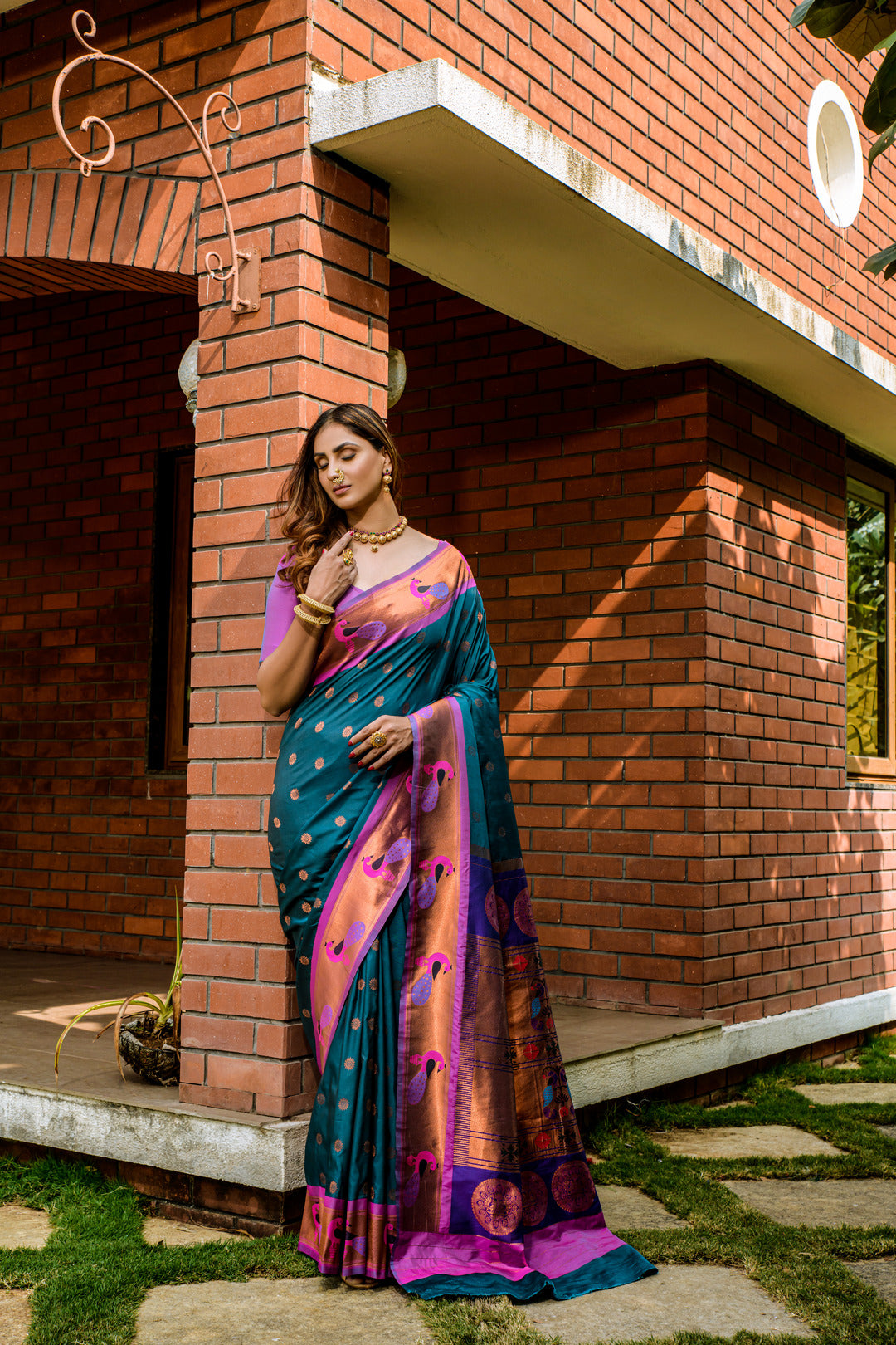 Dhiyona GR Women's Priyanka Teal Zari Paithani Silk Saree