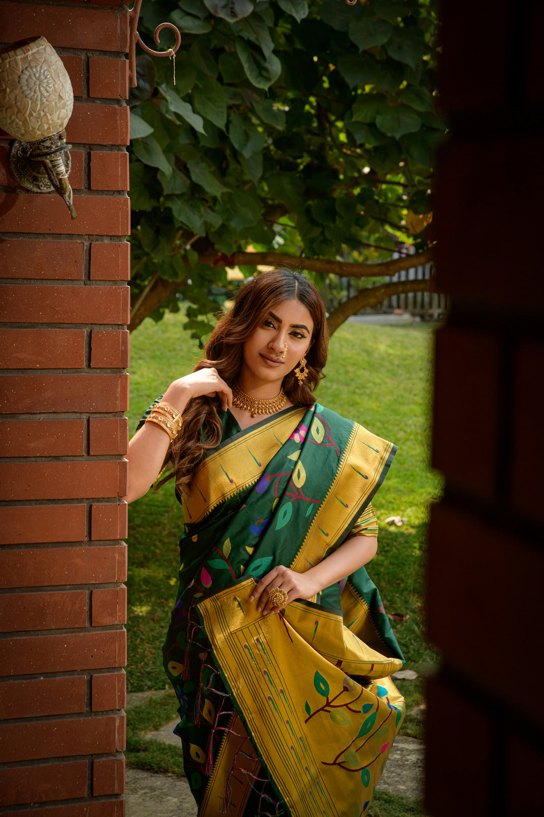 Dhiyona GR Women's Butterfly Drak Green Zari Paithani Silk Saree