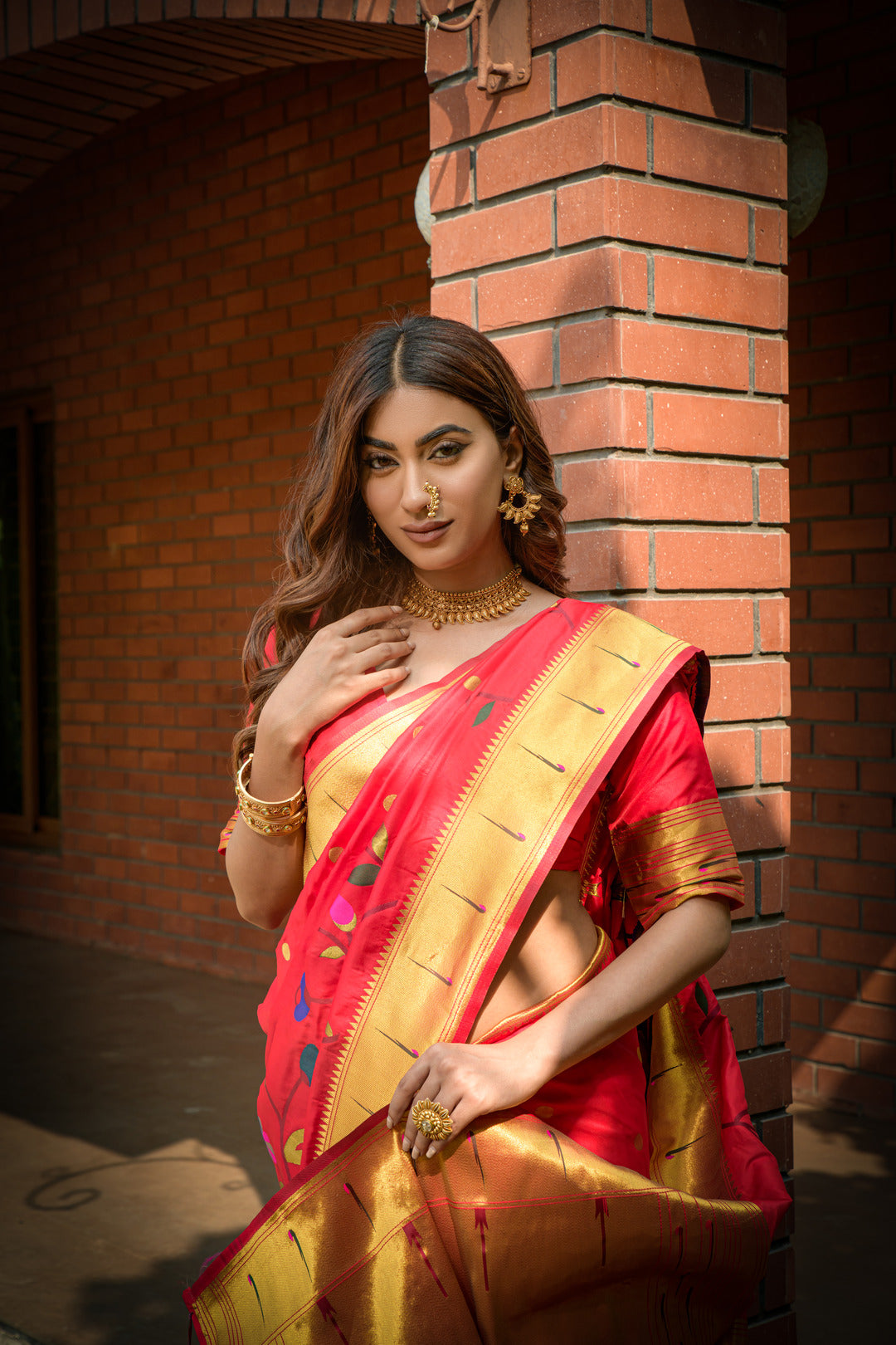 Dhiyona GR Women's Butterfly Red Zari Paithani Silk Saree