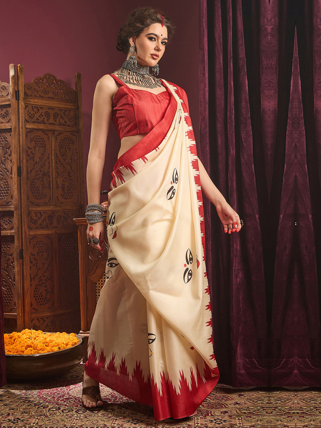 Women's Silk Blend Off White Printed Celebrity Saree With Blouse Piece