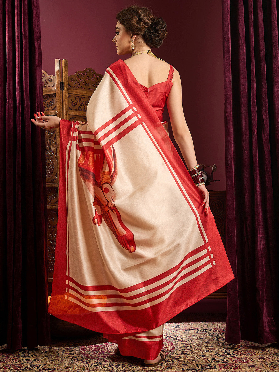 Women's Silk Blend Off White Printed Celebrity Saree With Blouse Piece