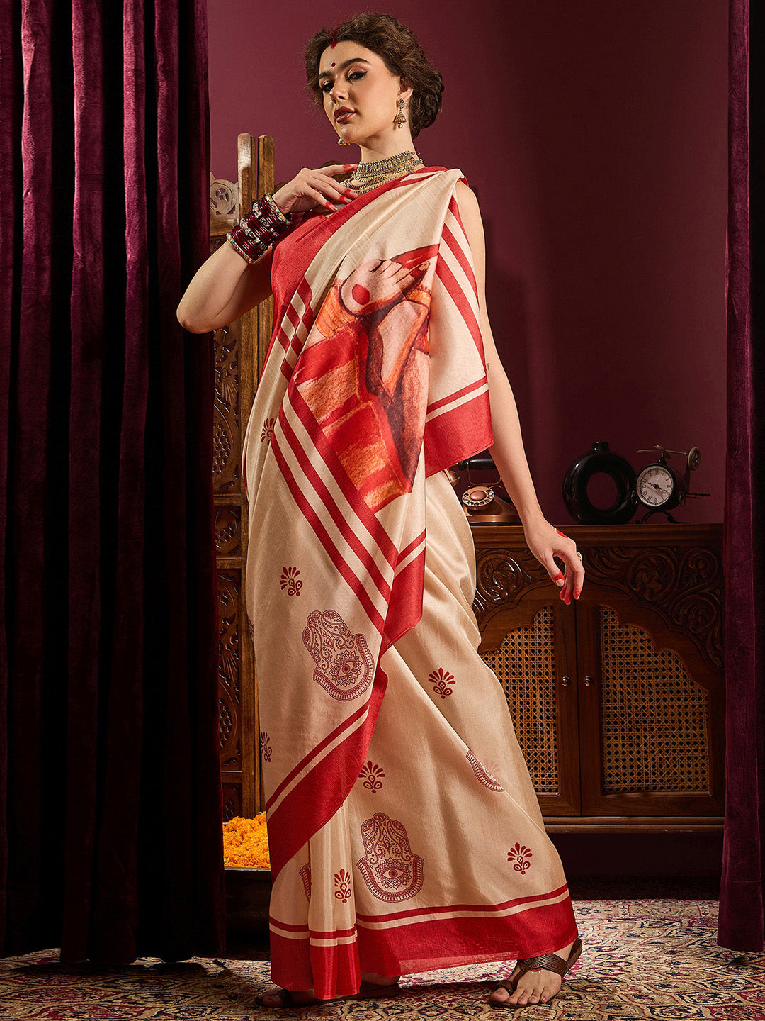 Women's Silk Blend Off White Printed Celebrity Saree With Blouse Piece
