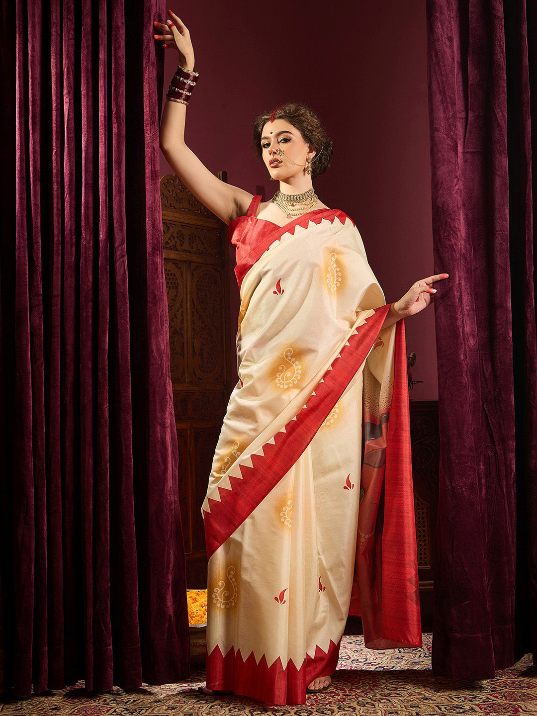 Women's Silk Blend Off White Printed Celebrity Saree With Blouse Piece