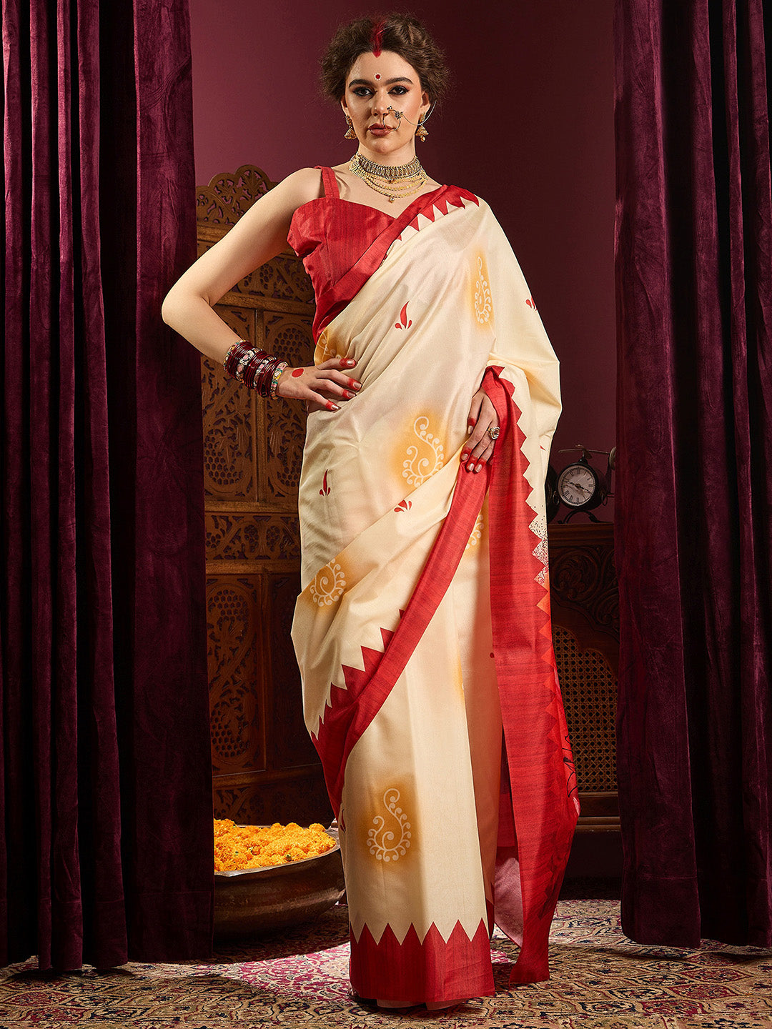 Women's Silk Blend Off White Printed Celebrity Saree With Blouse Piece