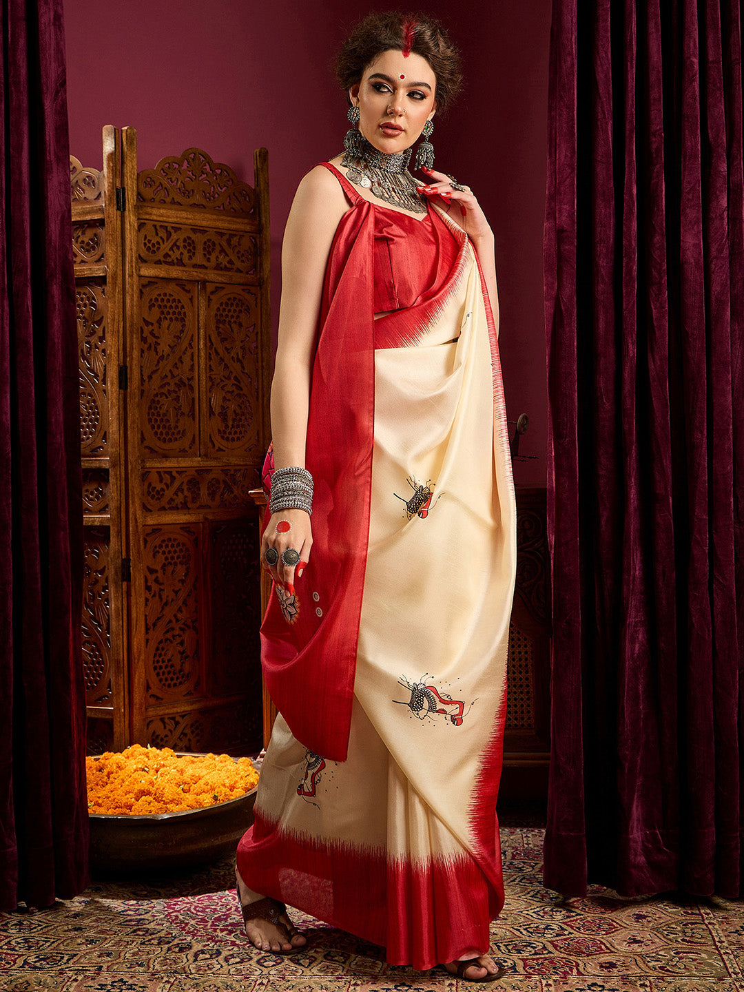 Women's Silk Blend Off White Printed Celebrity Saree With Blouse Piece