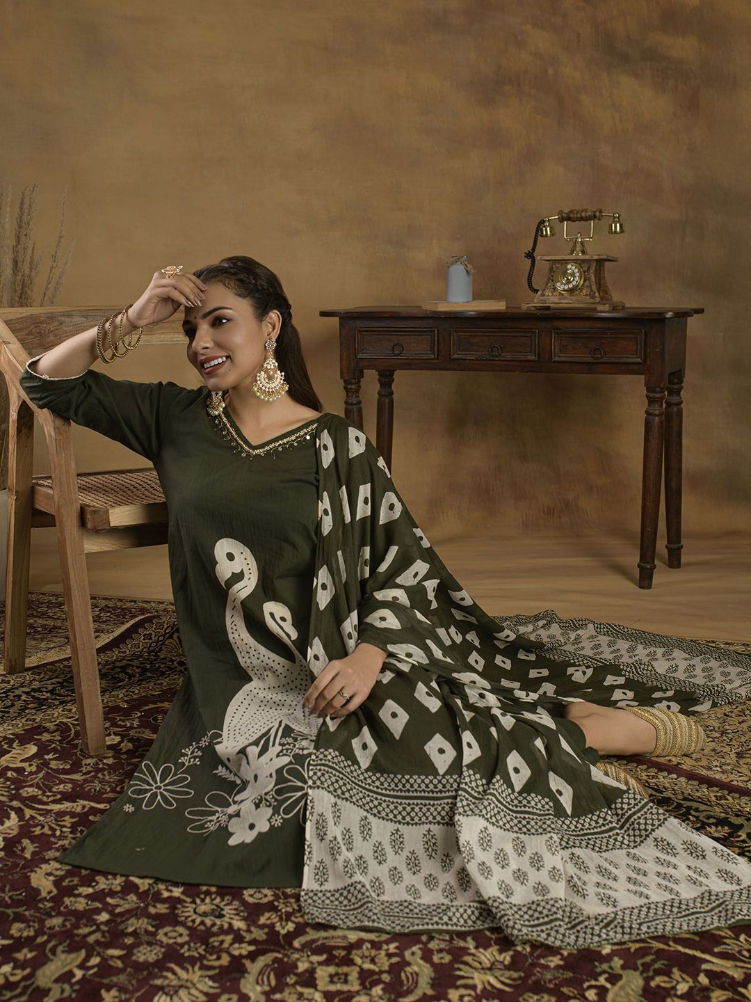 Dhiyona SN Women's Ethnic Motifs Sequinned Pure Cotton Kurti with Trousers & Dupatta