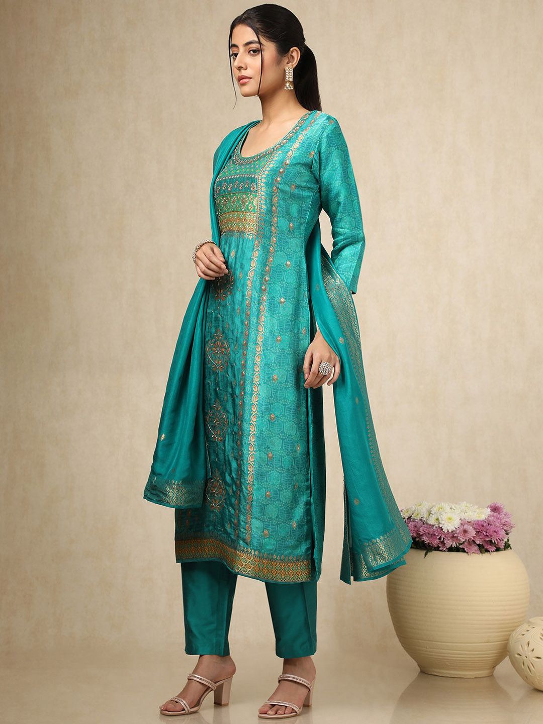 Dhiyona SO Women's Ethnic Motifs Woven Design Zari Work Straight Kurta With Trouser & Dupatta