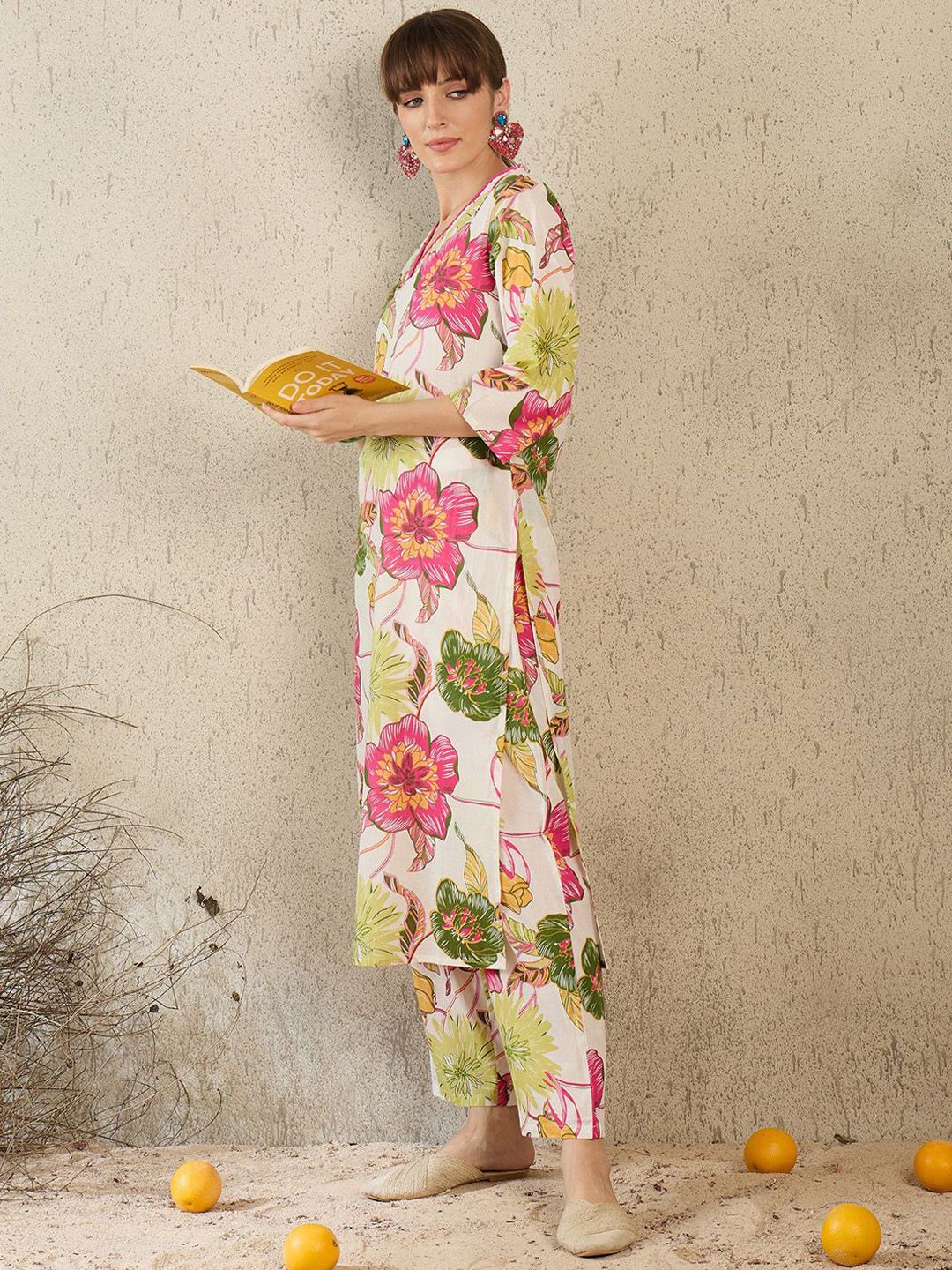 Dhiyona IE Women Printed V-Neck Cotton Top and Trousers Co-Ords