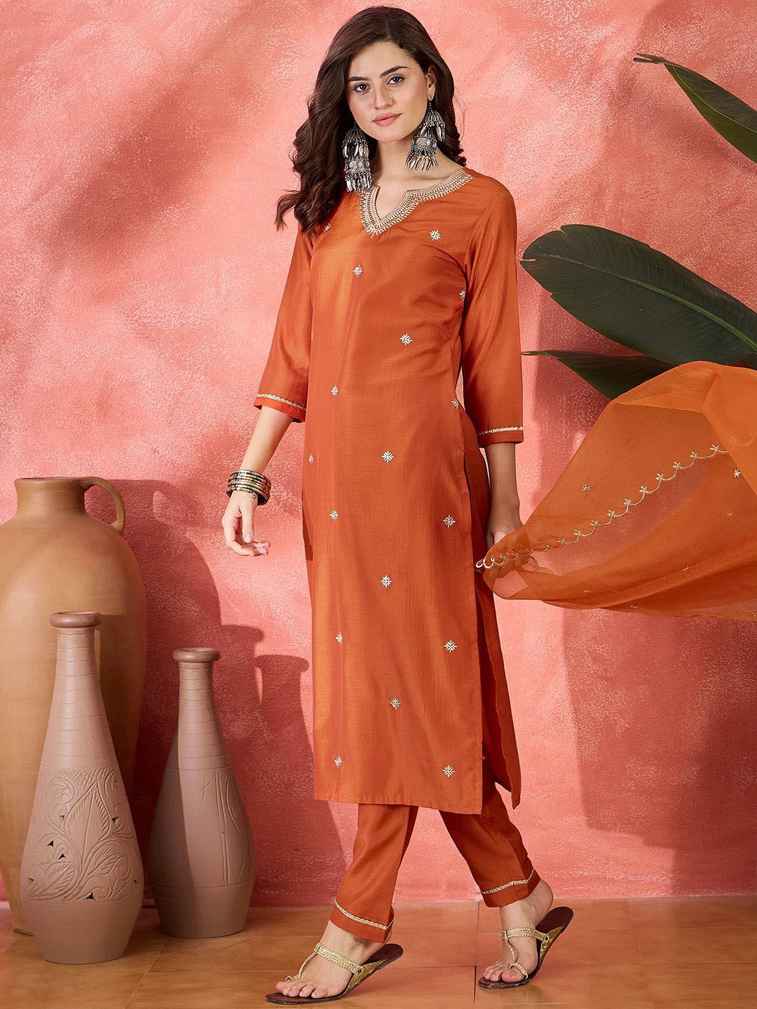 Dhiyona SN Women's Floral Embroidered Notch Neck Thread Work Straight Kurta With Trouser & Dupatta