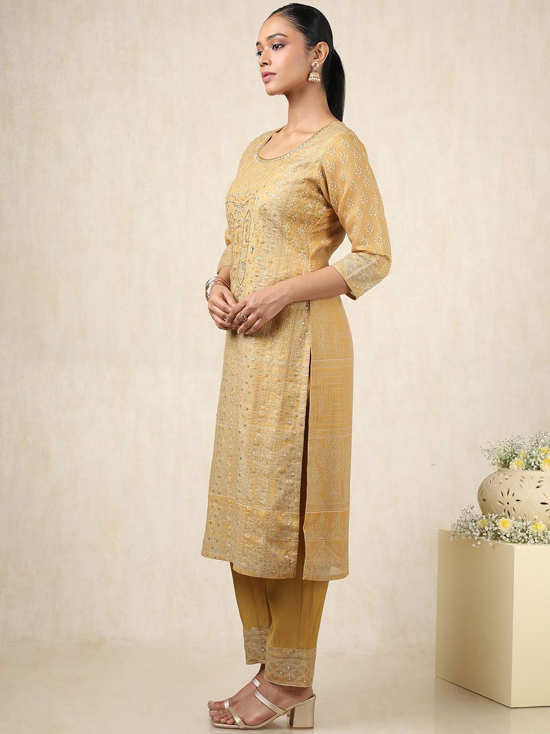 Dhiyona SO Women's Floral Printed Beads And Stones Chanderi Silk Straight Kurta With Trousers