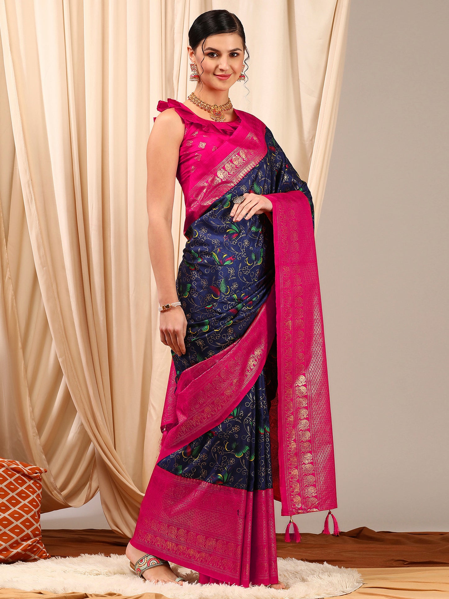 Women's Cotton Blend Navy Blue Printed Designer Saree With Blouse Piece