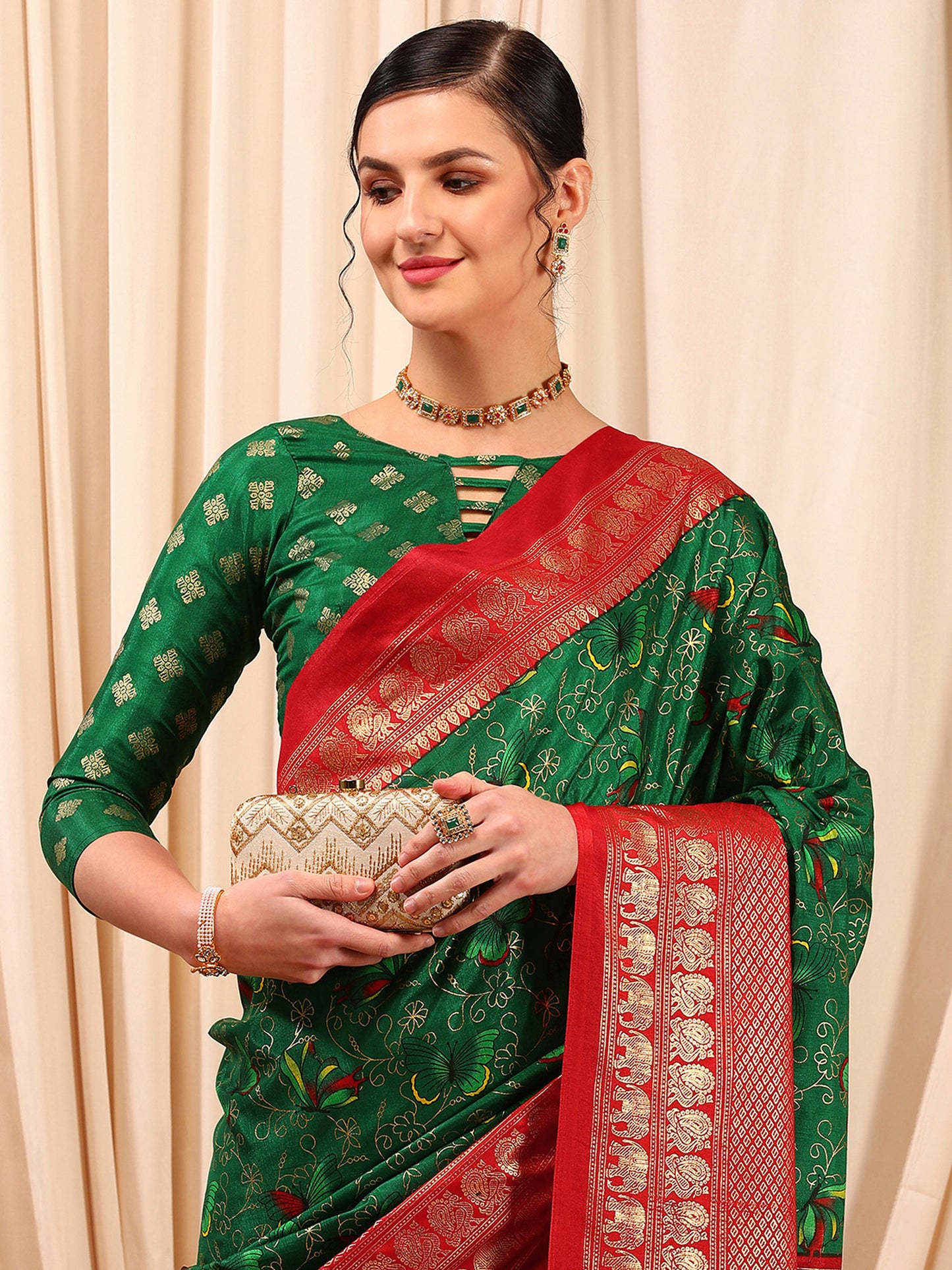 Women's Cotton Blend Green Printed Designer Saree With Blouse Piece