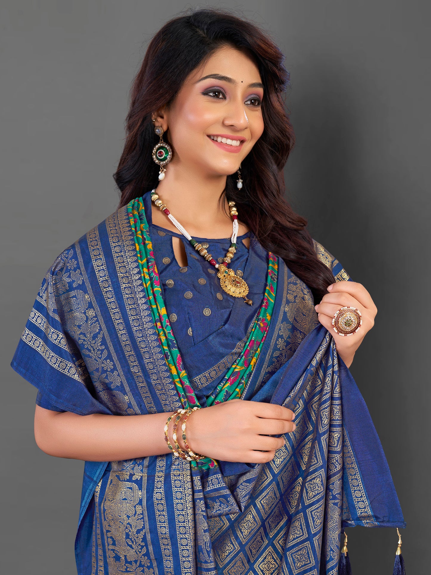 Women's Cotton Blend Teal blue Printed Designer Saree With Blouse Piece