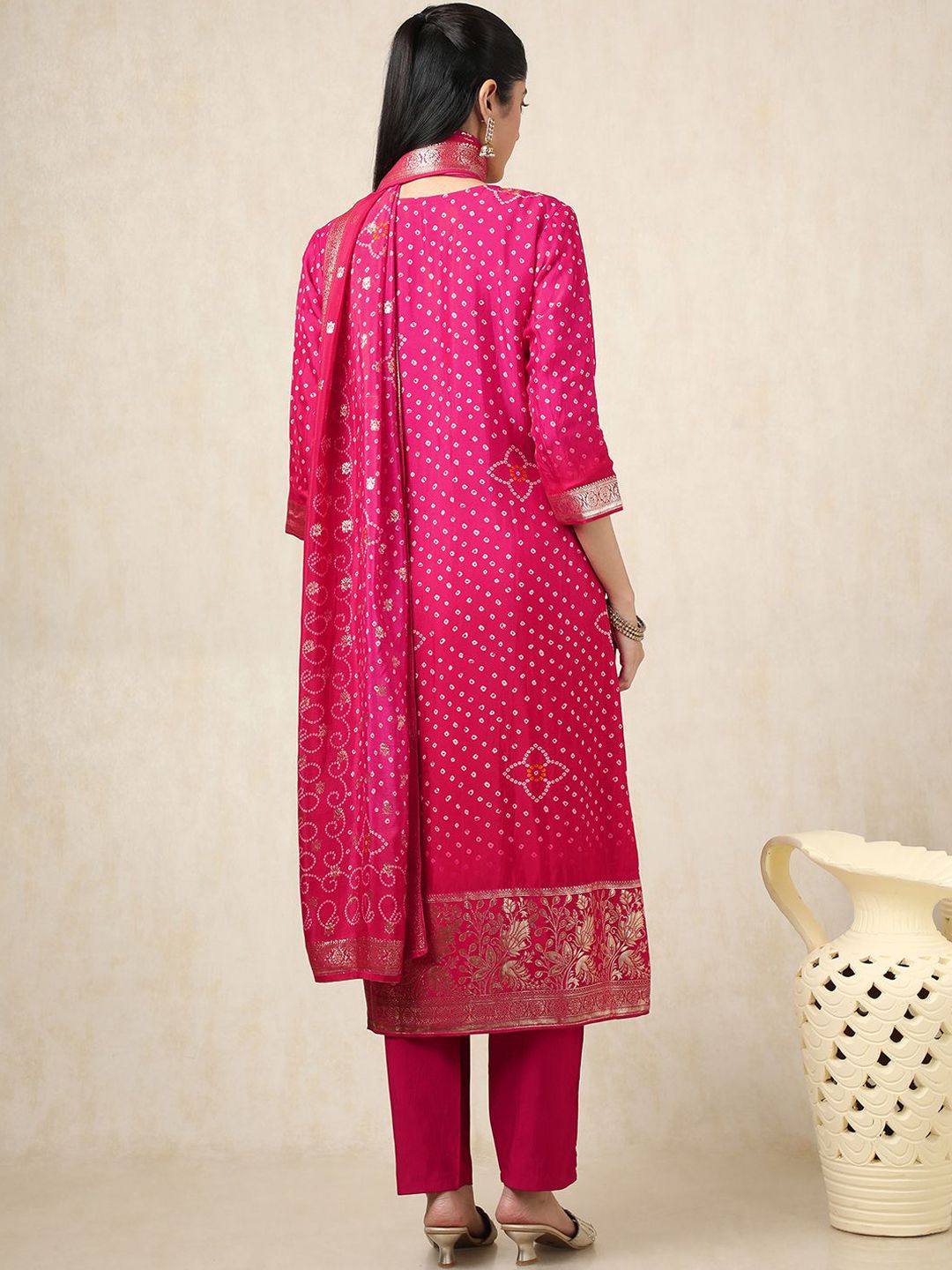 Dhiyona SO Women's Bandhani Printed Notch Neck Organza Sequinned Kurta With Trousers And Dupatta