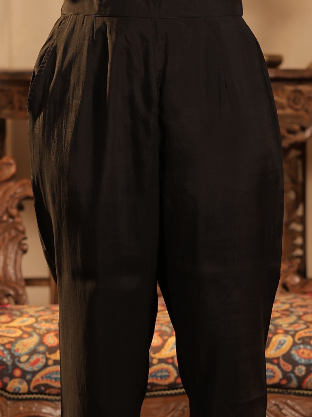 Floral Embroidered Pleated V-Neck Thread Work A-Line Kurta with Trousers