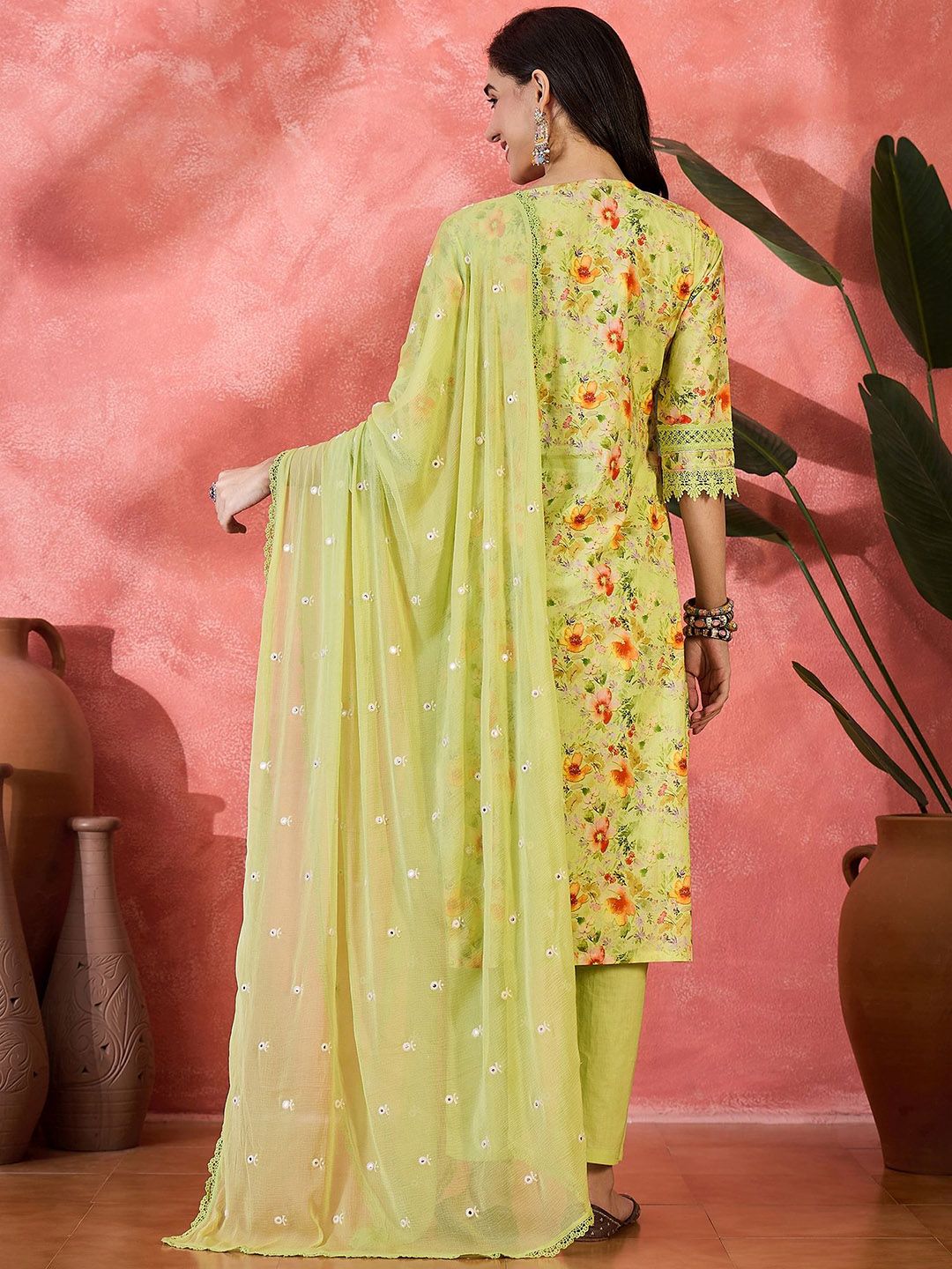Dhiyona SN Women's Floral Printed Pure Cotton Sweetheart Neck Straight Kurta With Trousers & Dupatta
