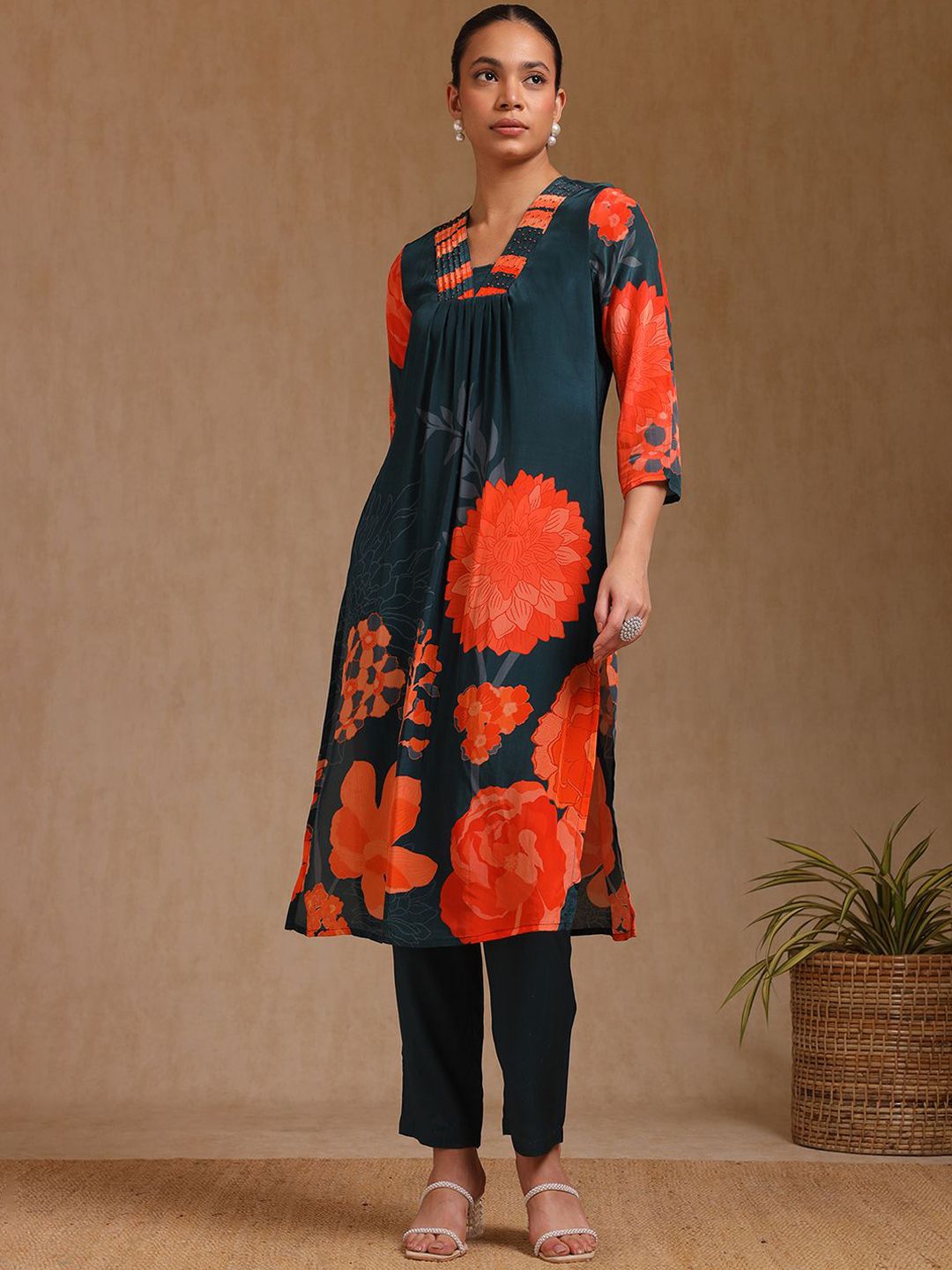 Dhiyona SO Women's Women Floral Printed Pleated Beads and Stones Kurta with Trousers & With Dupatta