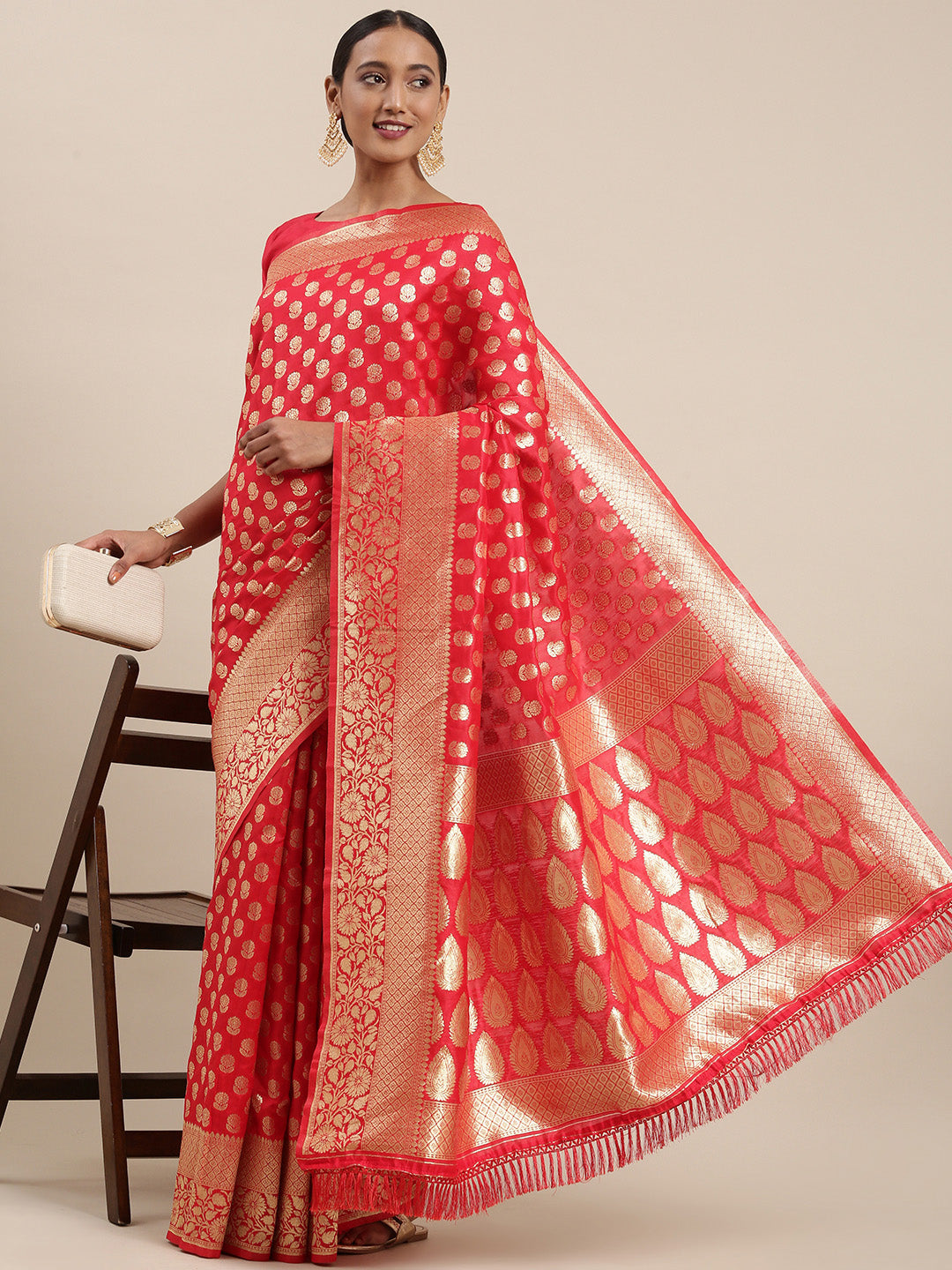 Women's Silk Blend Red Woven Design Woven saree With Blouse Piece