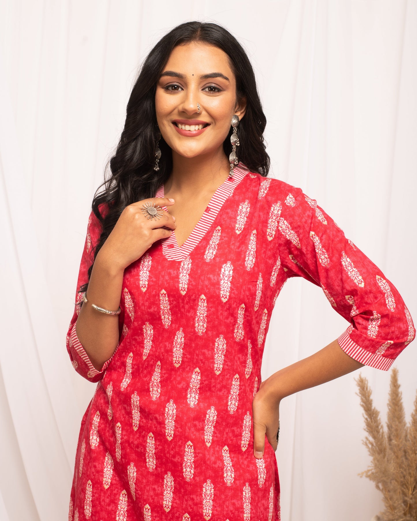 Women's Rani Pink Leaf Printed Cotton Straight Kurta